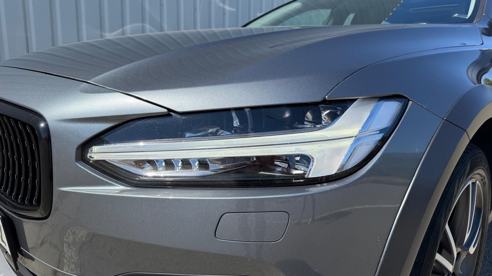 Volvo V90, CROSS COUNTRY D4 AWD POLESTAR - fotka 6