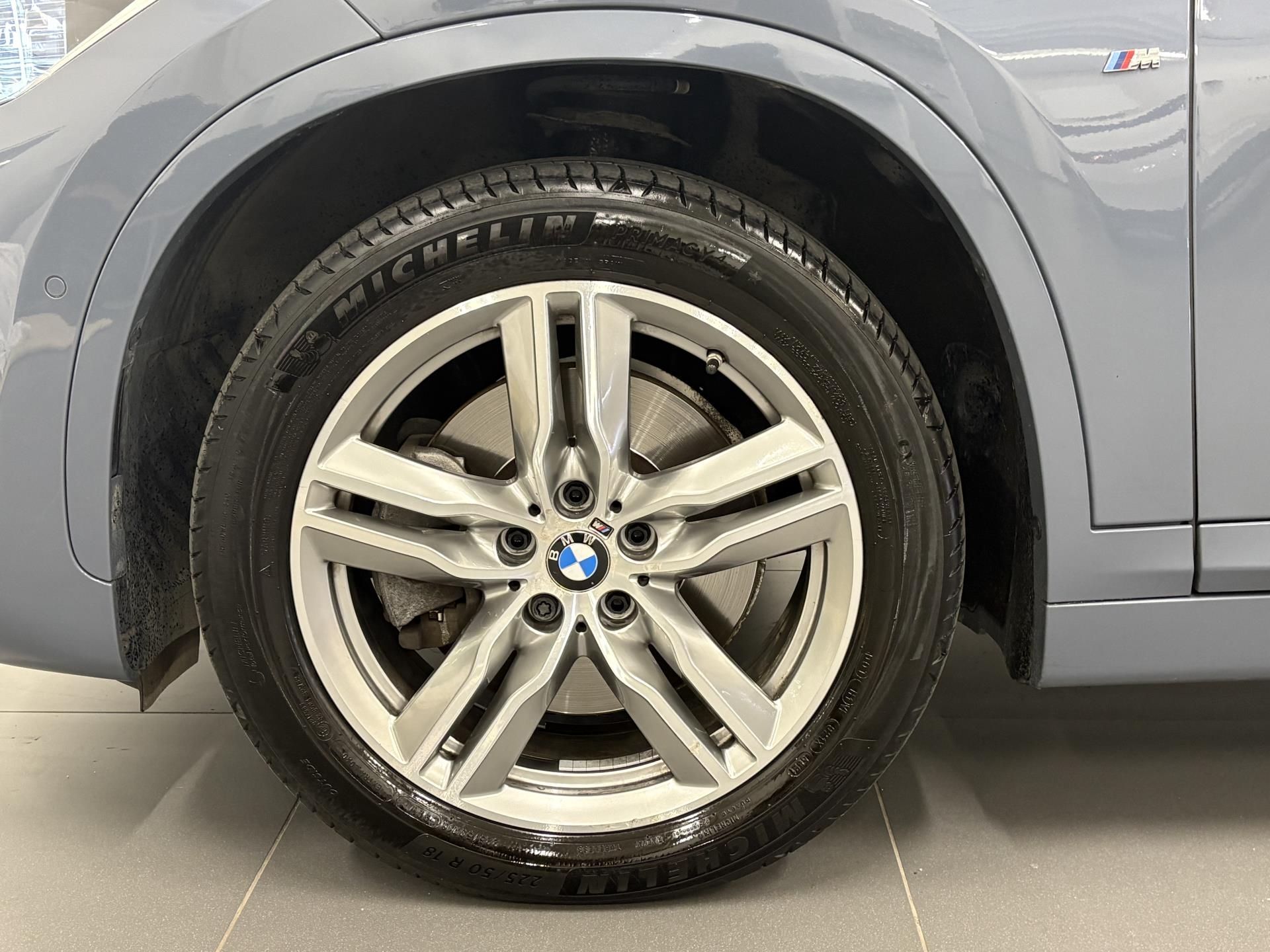 BMW X1, X1 20d xDrive, Mpaket - fotka 4