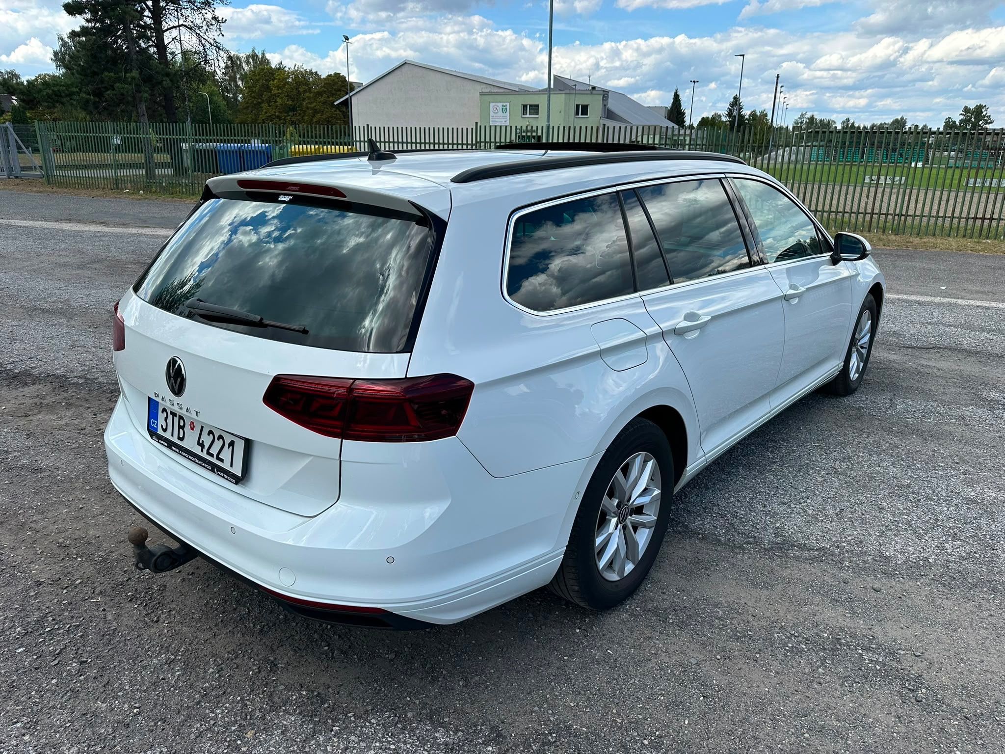 Volkswagen Passat, Volkswagen Passat kombi 2.0TDI - fotka 4