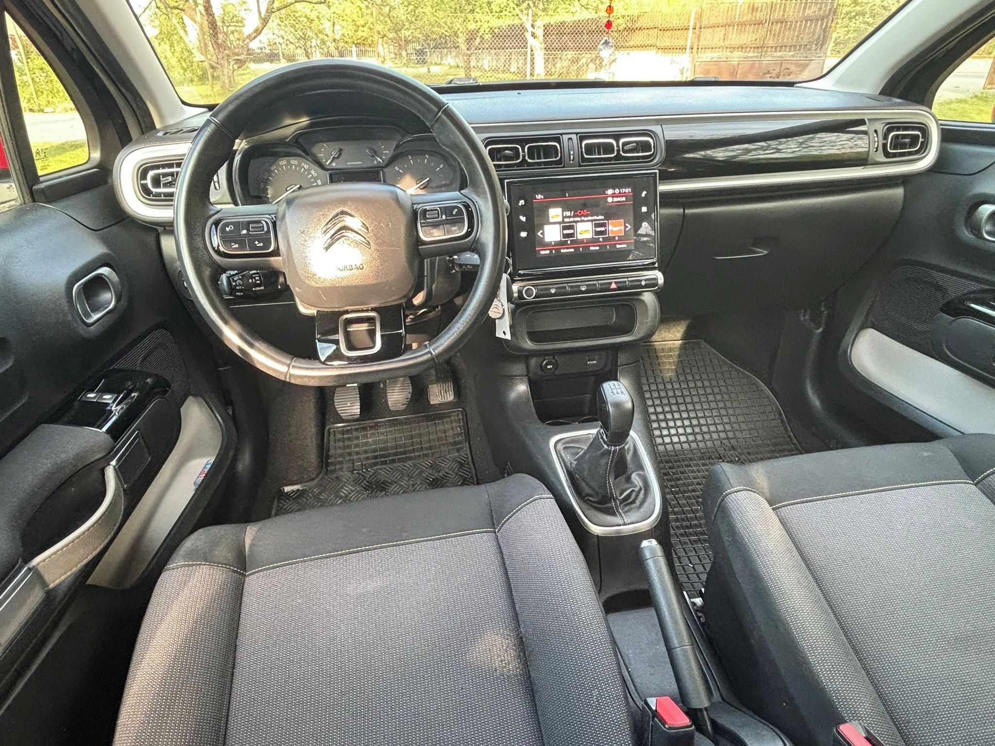 Citroën C3, Citroen C3 1,2PureTech Shine - fotka 5