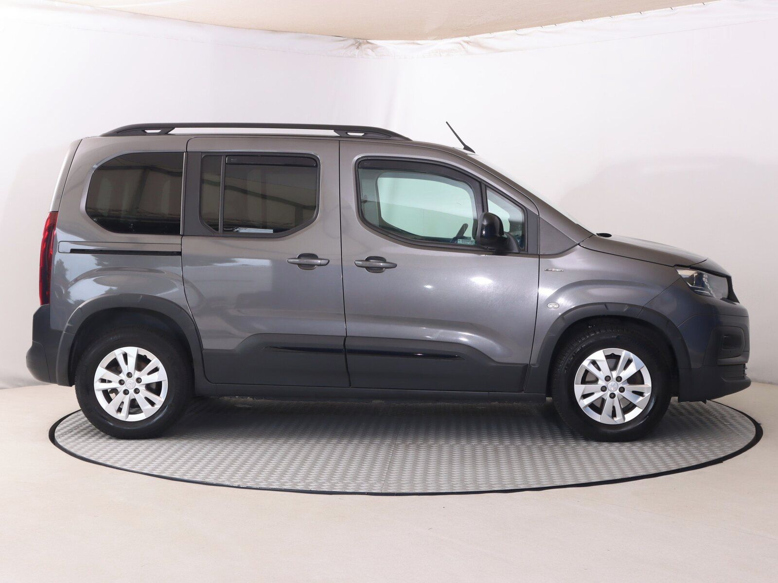 Peugeot Rifter, 1.5 BlueHDi, GT Line, 5Míst - fotka 6