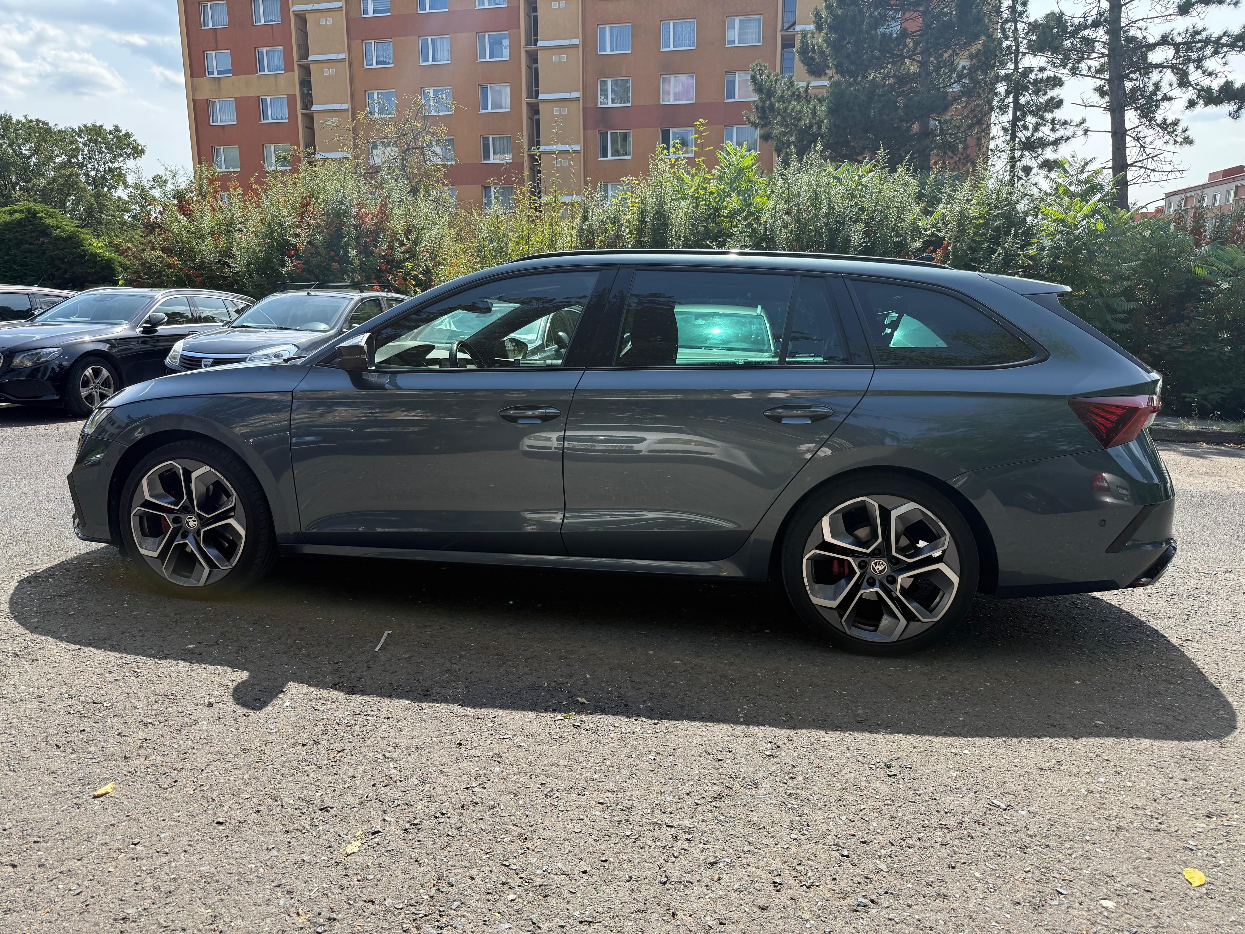 Škoda Octavia, IV RS 2.0TDi 4x4, webasto - fotka 5