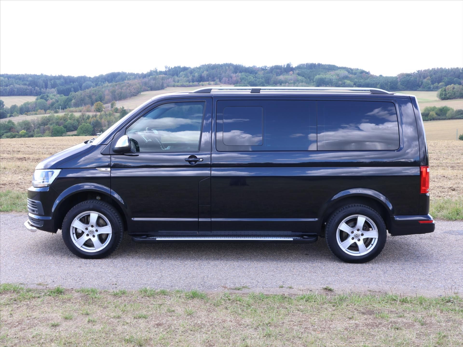 Volkswagen Caravelle, 2,0 TDI 150kW Comfortline 8Mís - fotka 4