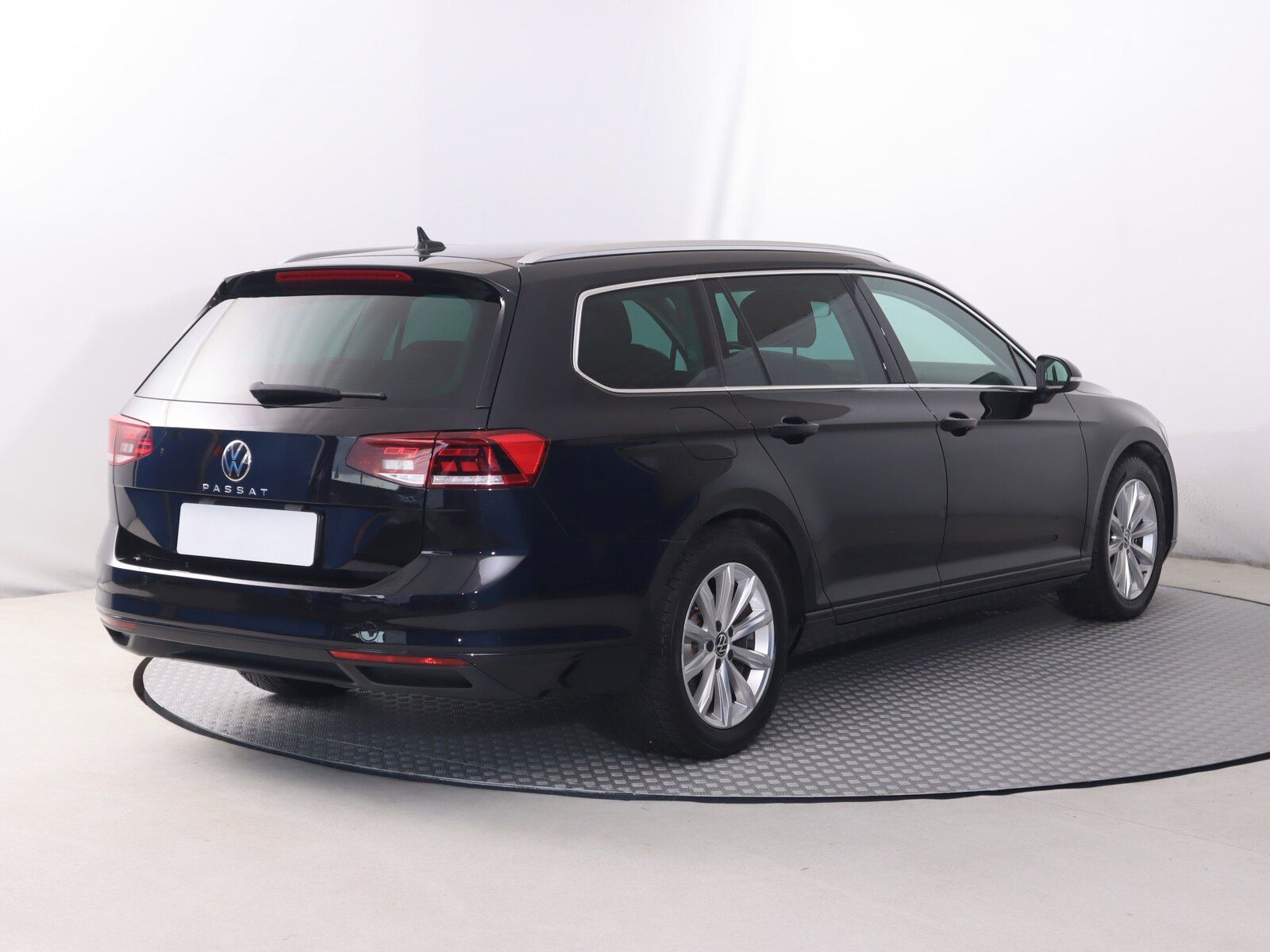 Volkswagen Passat, 2.0 TDI, Automat, Serv.kniha - fotka 5