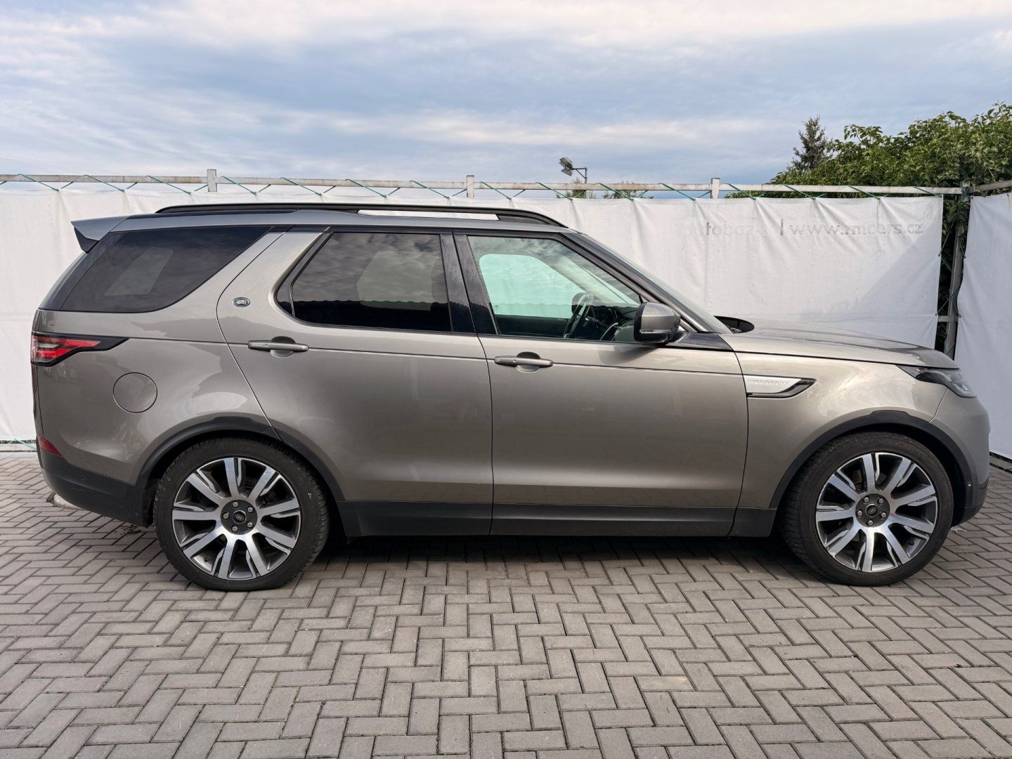 Land Rover Discovery, 3.0 TD6*HSE*ČR*ODPOČET*AWD*CEB - fotka 6