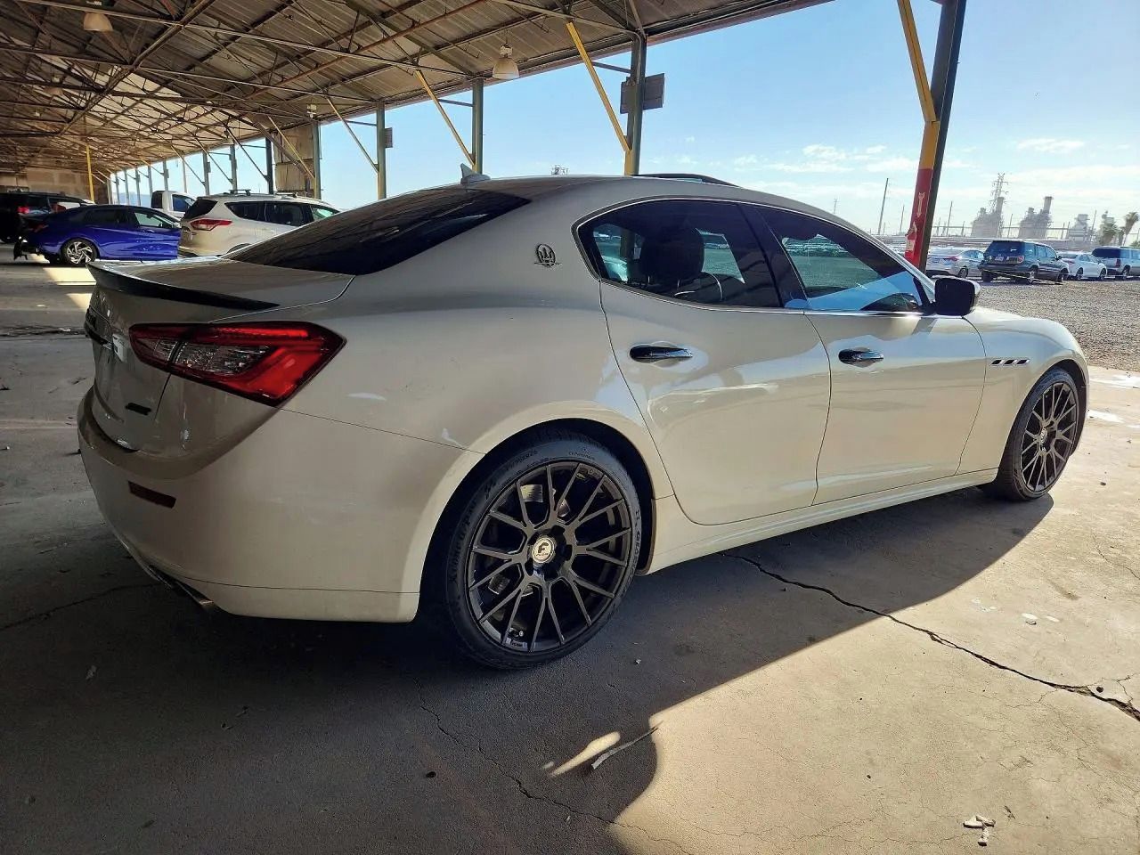 Maserati Ghibli, Auto na cestě - fotka 4
