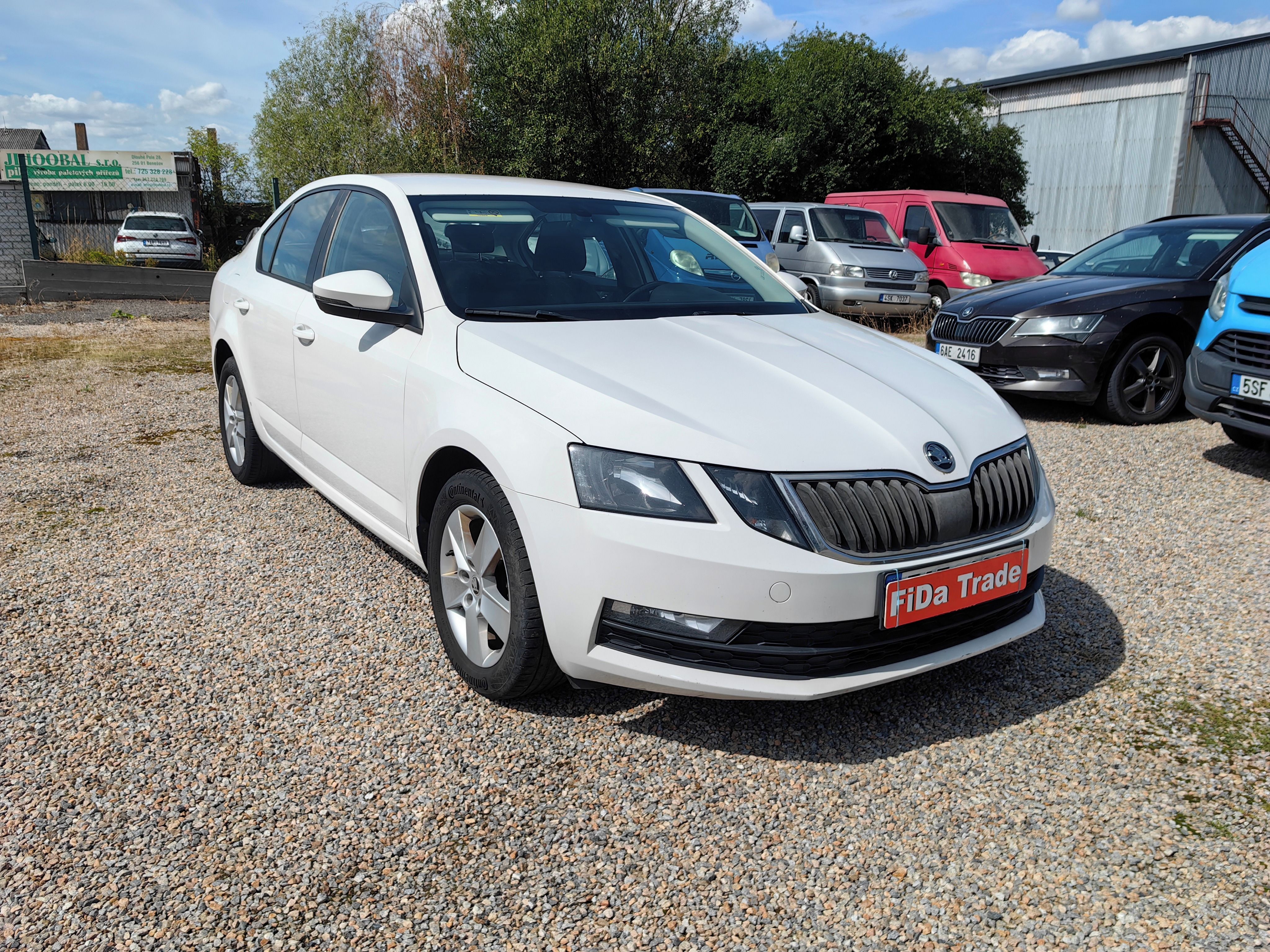Škoda Octavia, 1.6TDi 85kW ČR původ, 1.maj - fotka 3