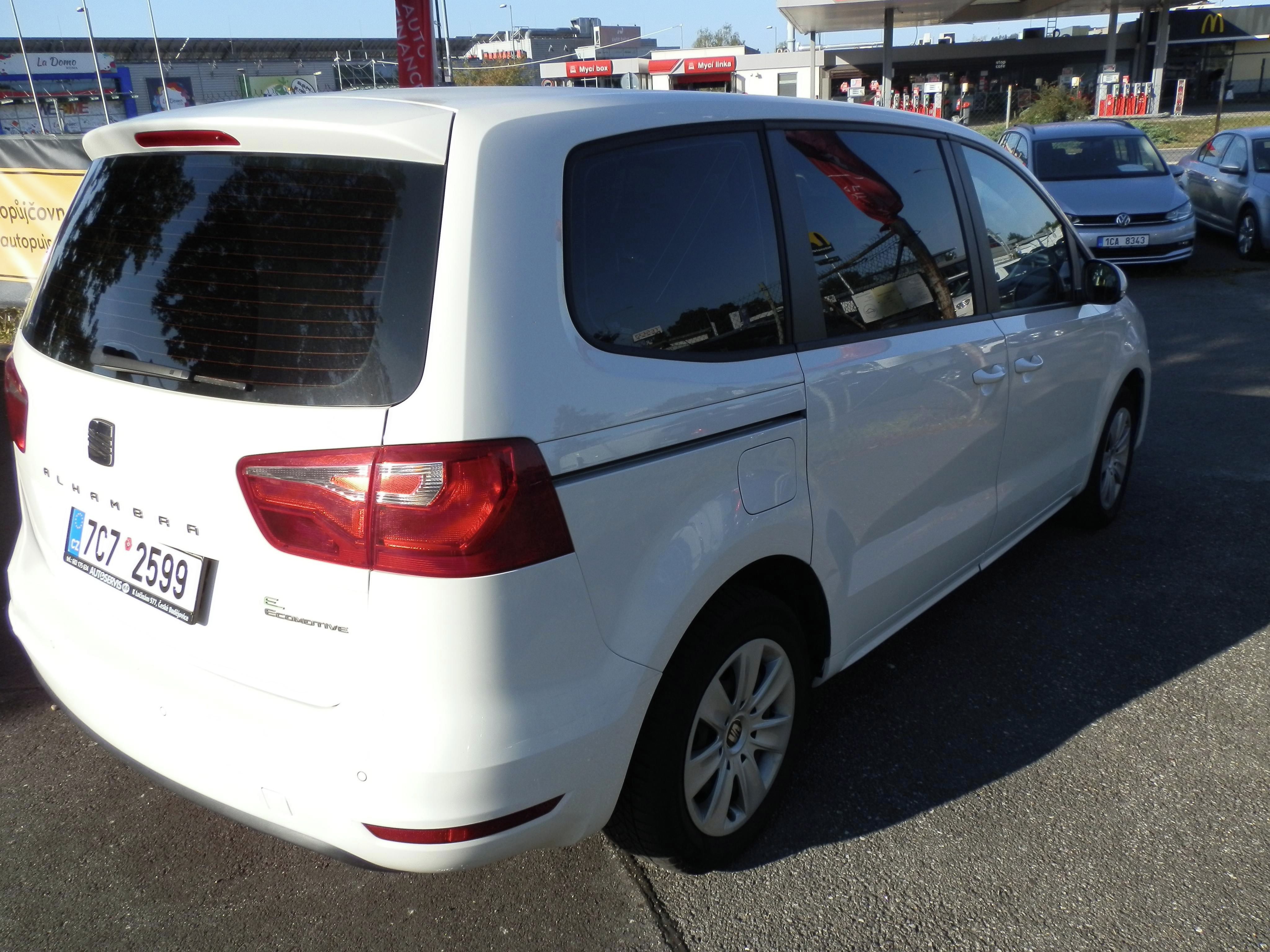 Seat Alhambra, 2,0 TDi - fotka 4