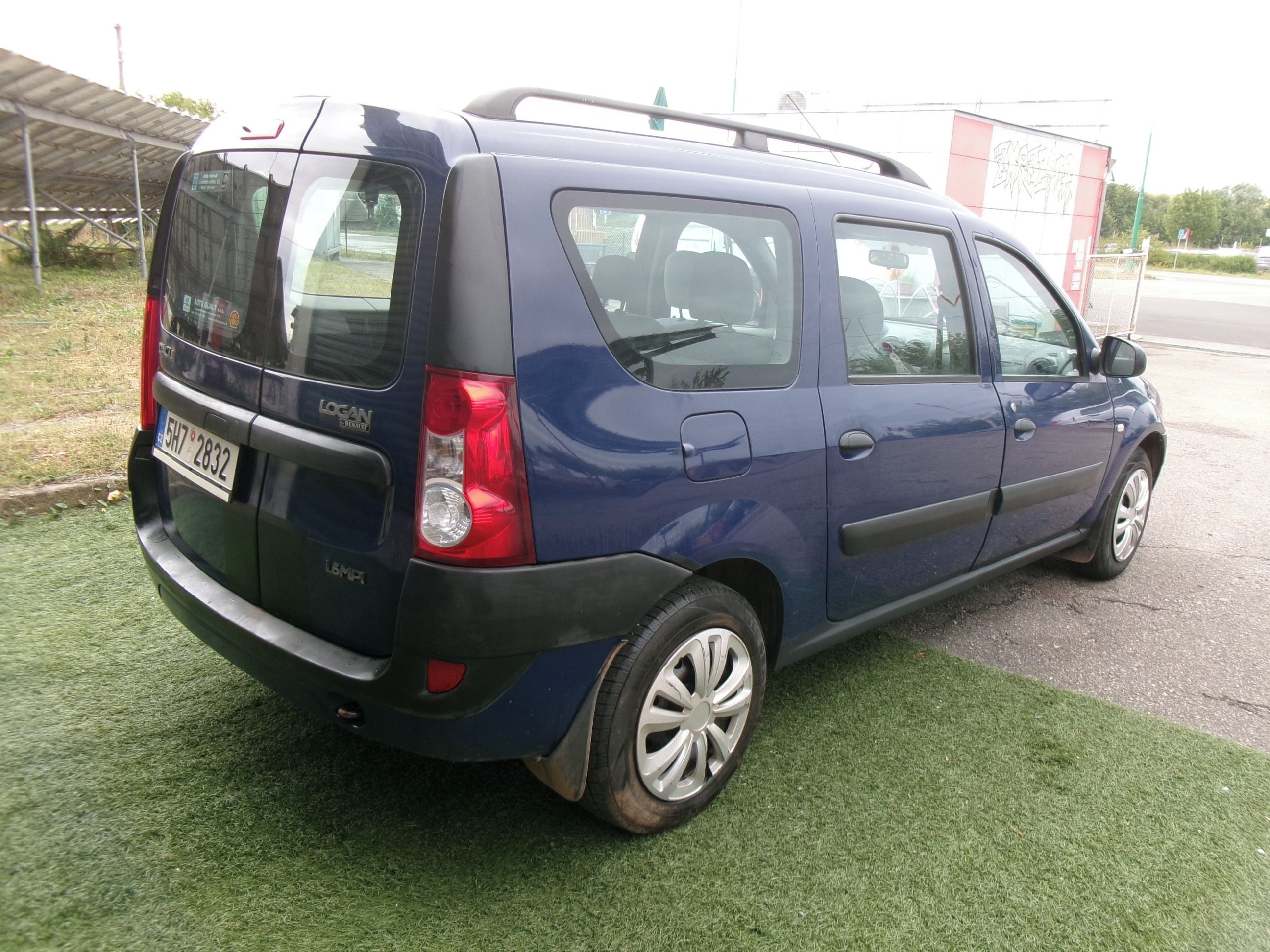 Dacia Logan, 1.6i CZ,2.maj.klima - fotka 6
