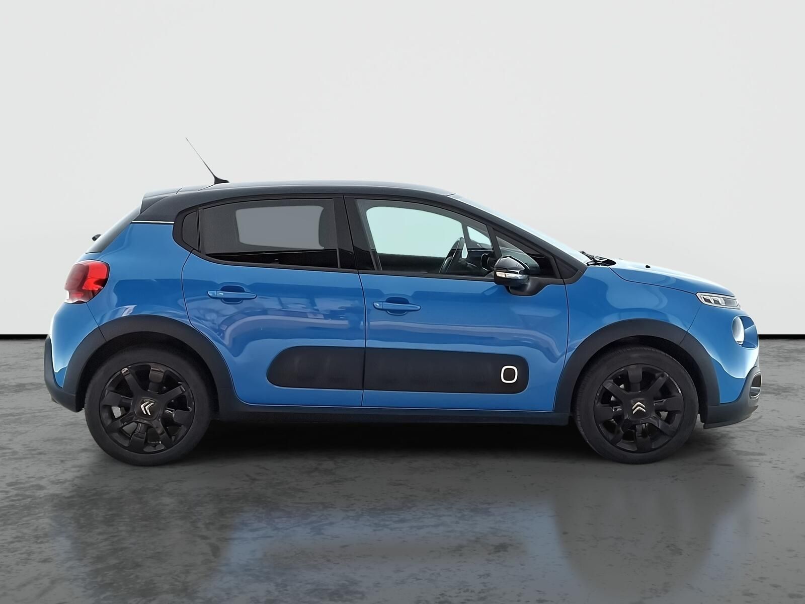 Citroën C3, 1.2 PureTech, Automat, Navi - fotka 6