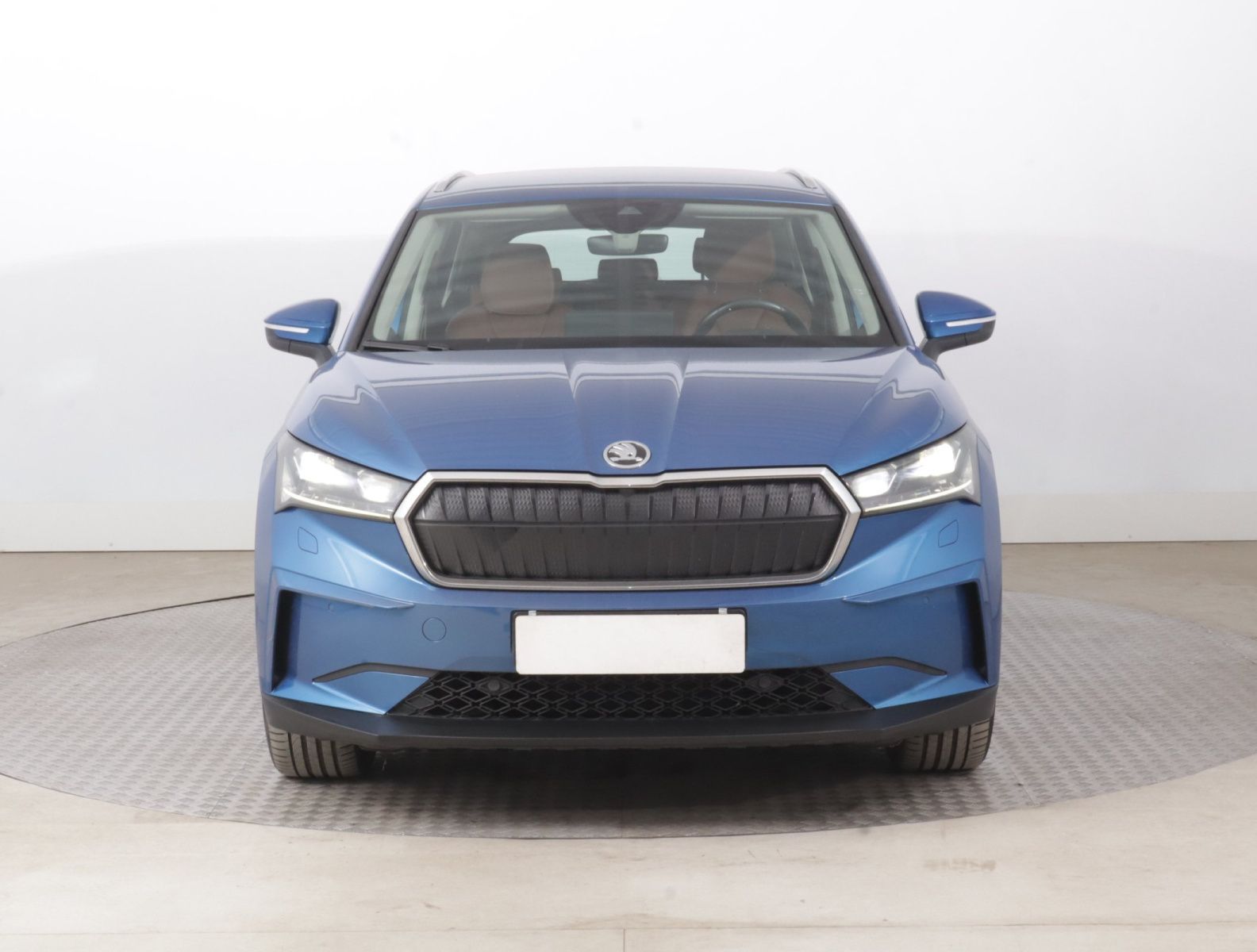 Škoda Enyaq iV, iV 80 (82 kWh), SoH 92% - fotka 2