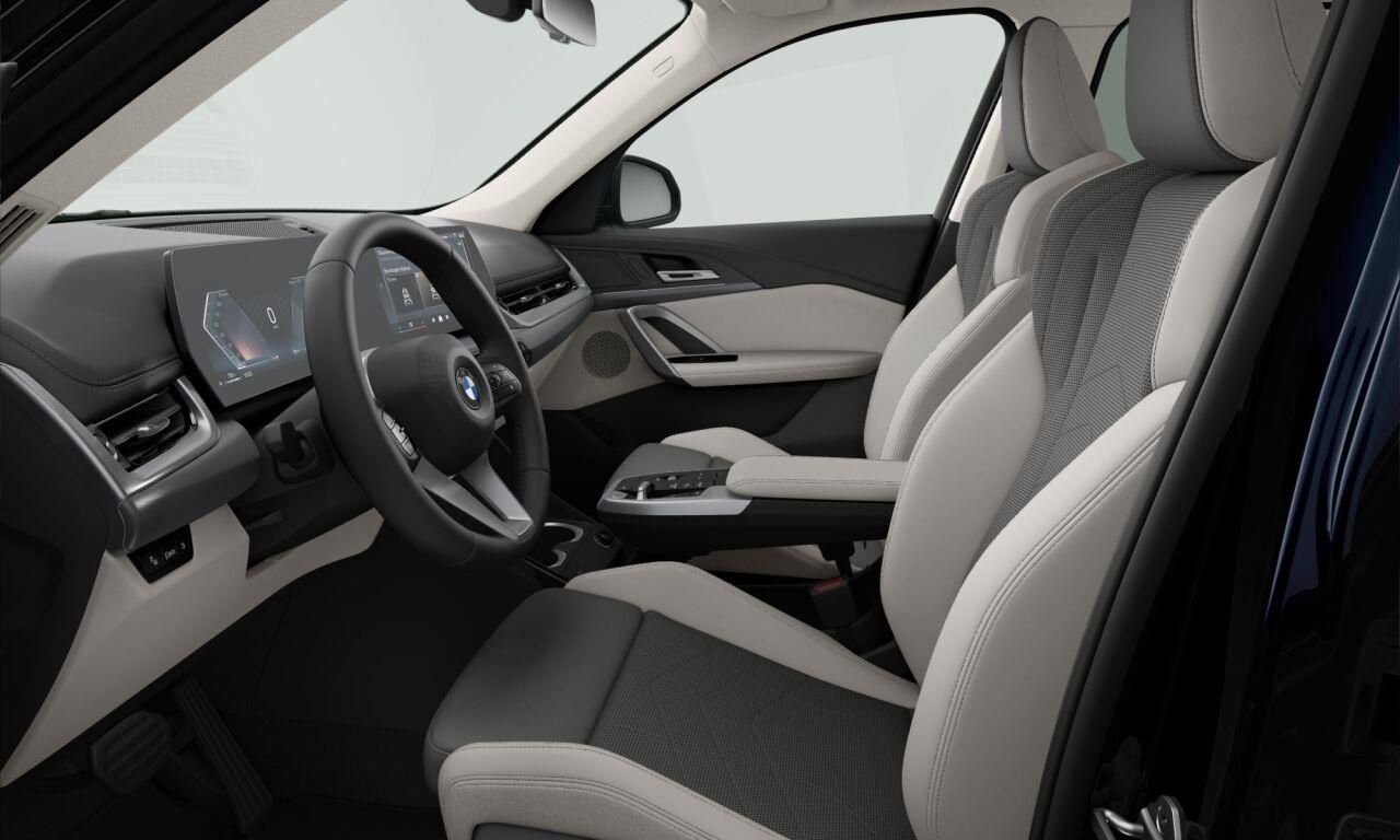 BMW X1, X1 sDrive20i - fotka 4