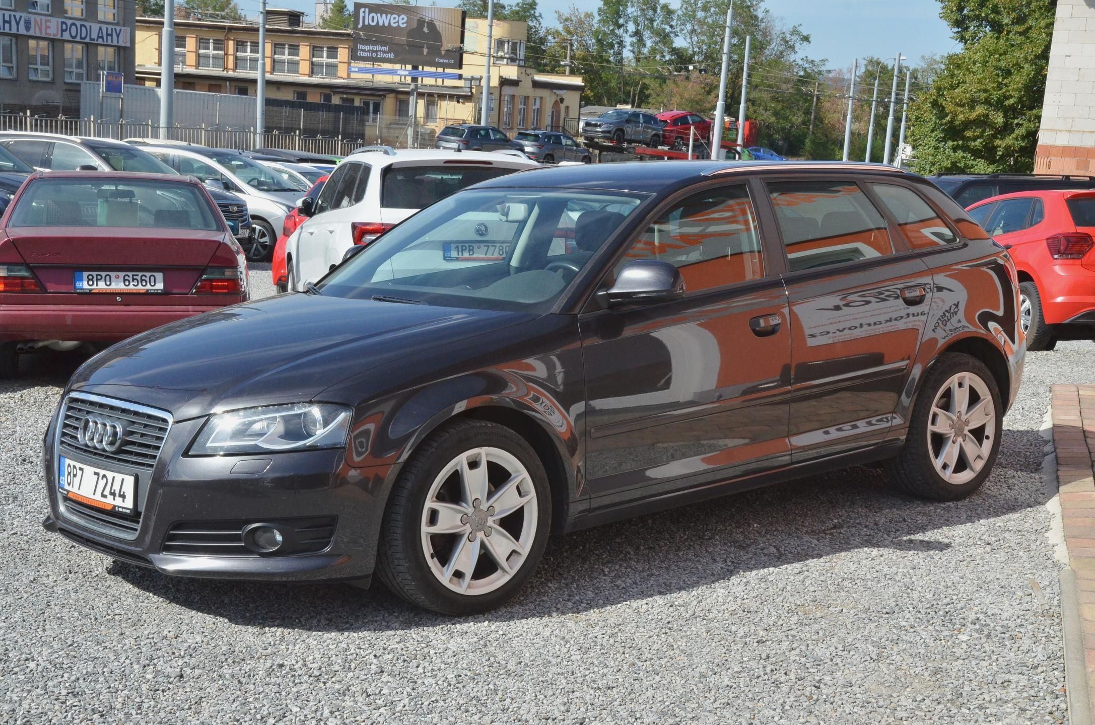 Audi A3, 1.4 TFSi 92kW / XENON /2x kola - fotka 3