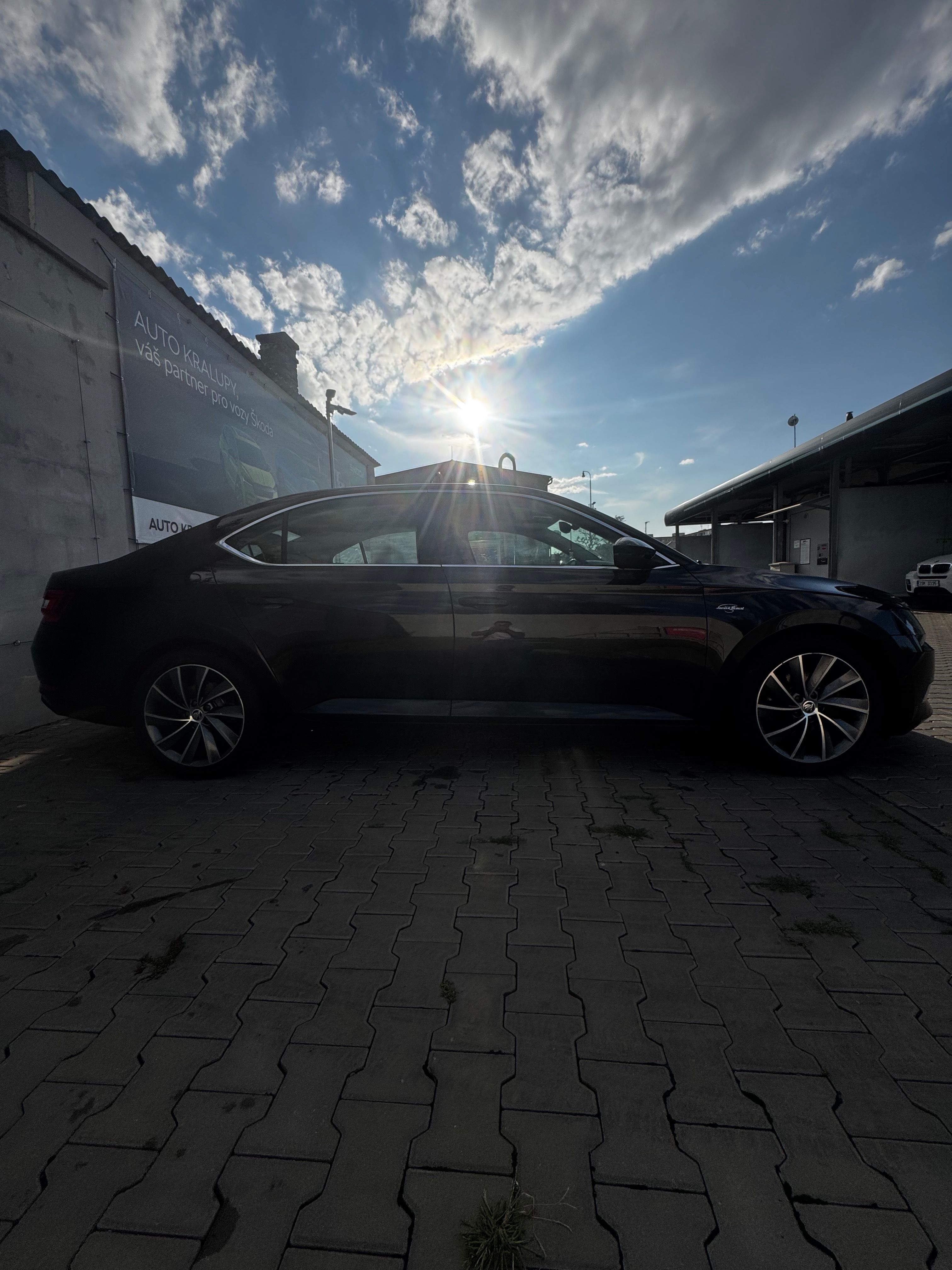 Škoda Superb, 1.968 - fotka 5