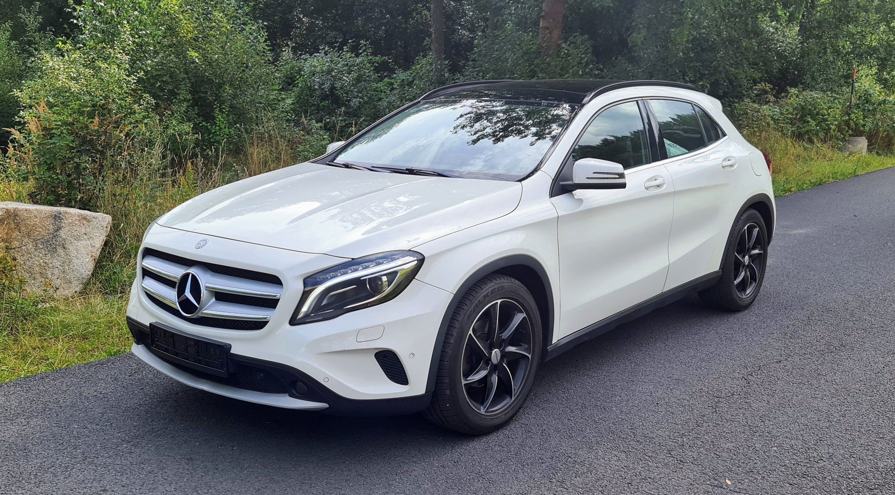 Mercedes-Benz GLA, 220d 4Matic Model 2016 = 130kW - fotka 5