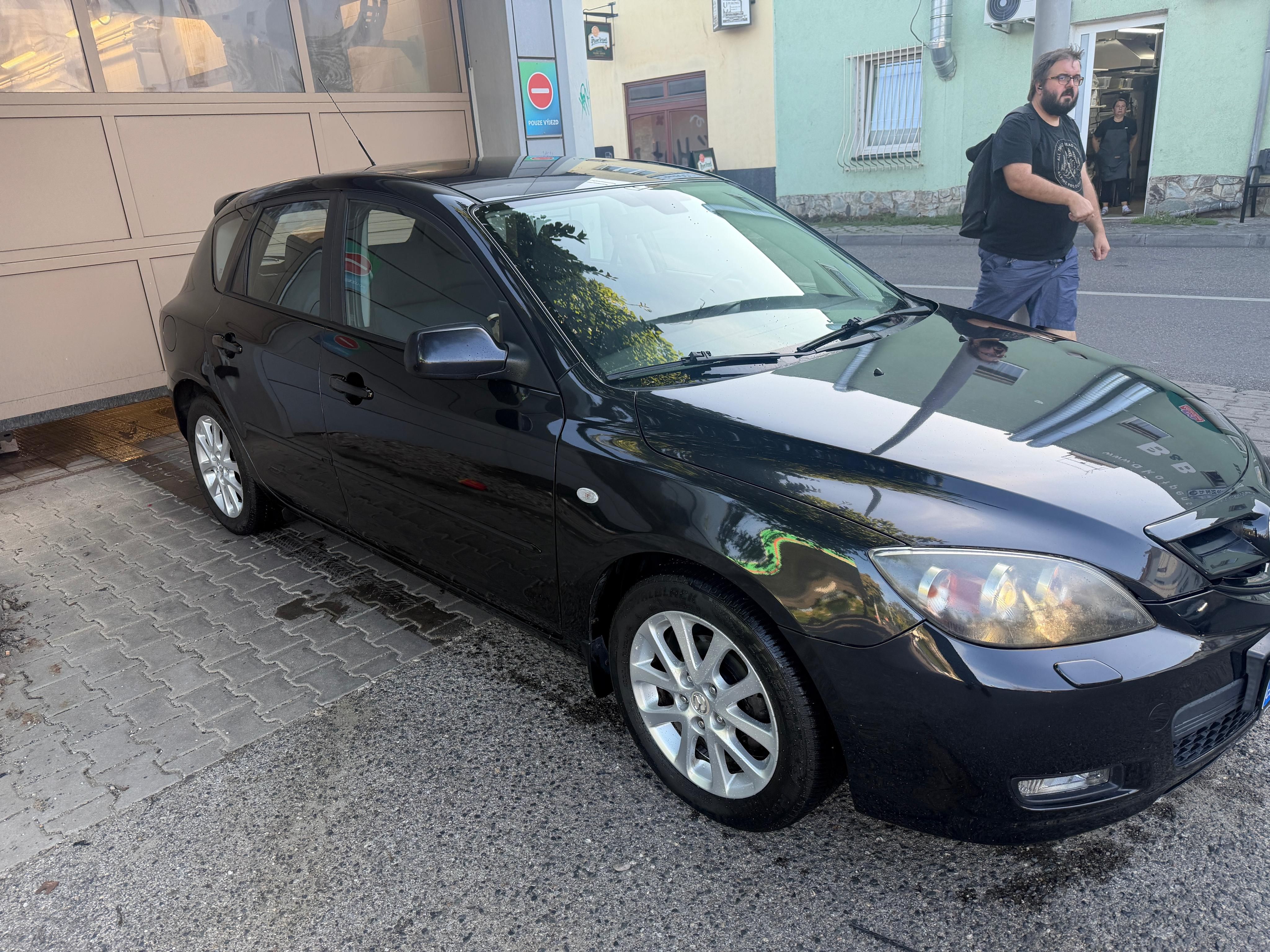 Mazda 3, 1.6benzin,automat,TOP Stav - fotka 2