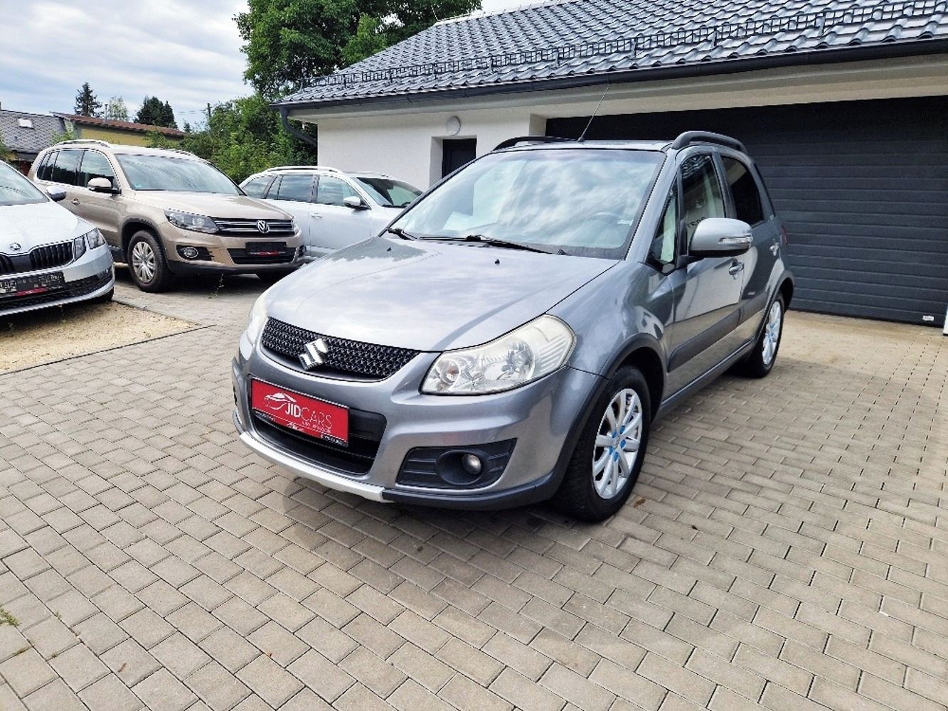 Suzuki SX4, 1.6 (88 kW), 118 tis. km - fotka 2