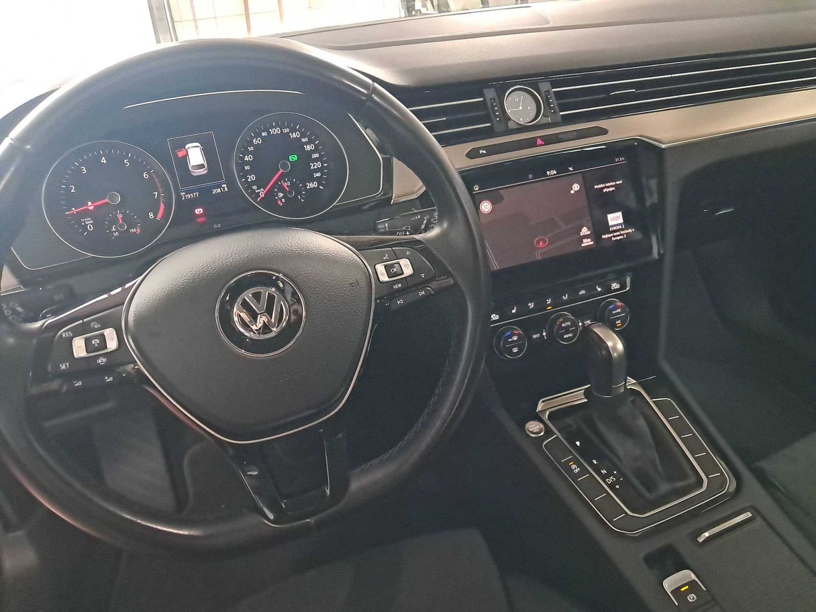 Volkswagen Passat, 1.5 TSI, Automat, Kůže, Navi - fotka 3