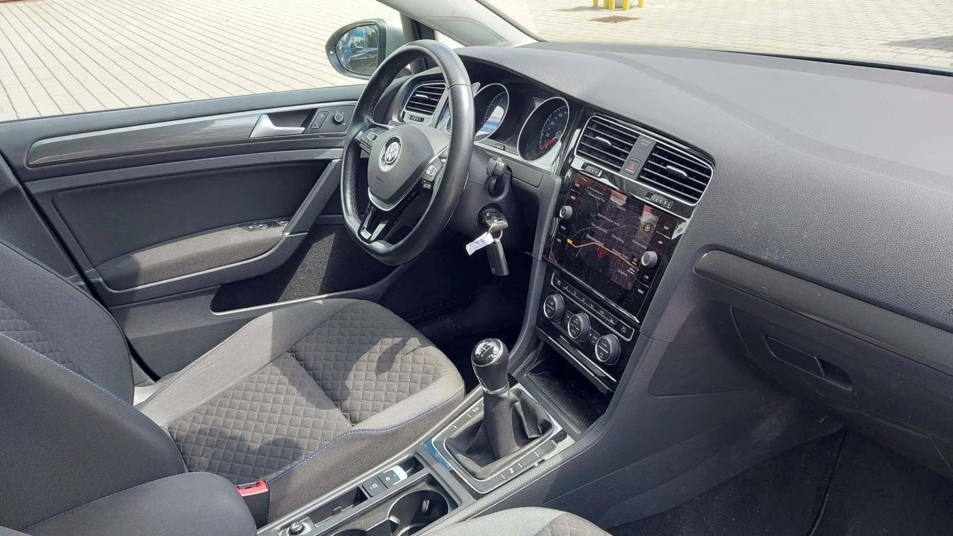 Volkswagen Golf, 1.4Tsi 92KW FULL LED TOP VYBAV - fotka 5