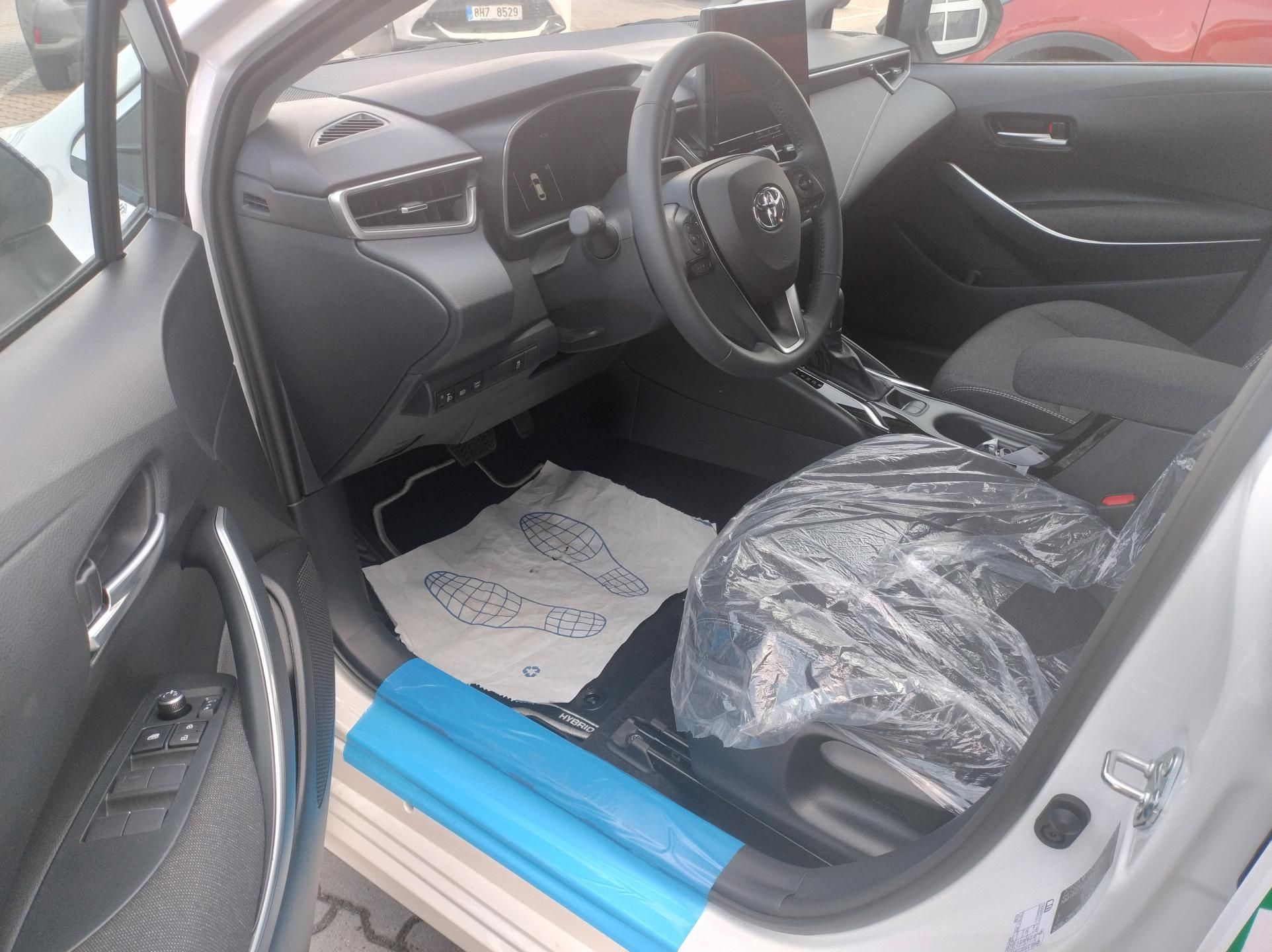 Toyota Corolla, SD 1.8 FHEV Comfort BOLT - fotka 6