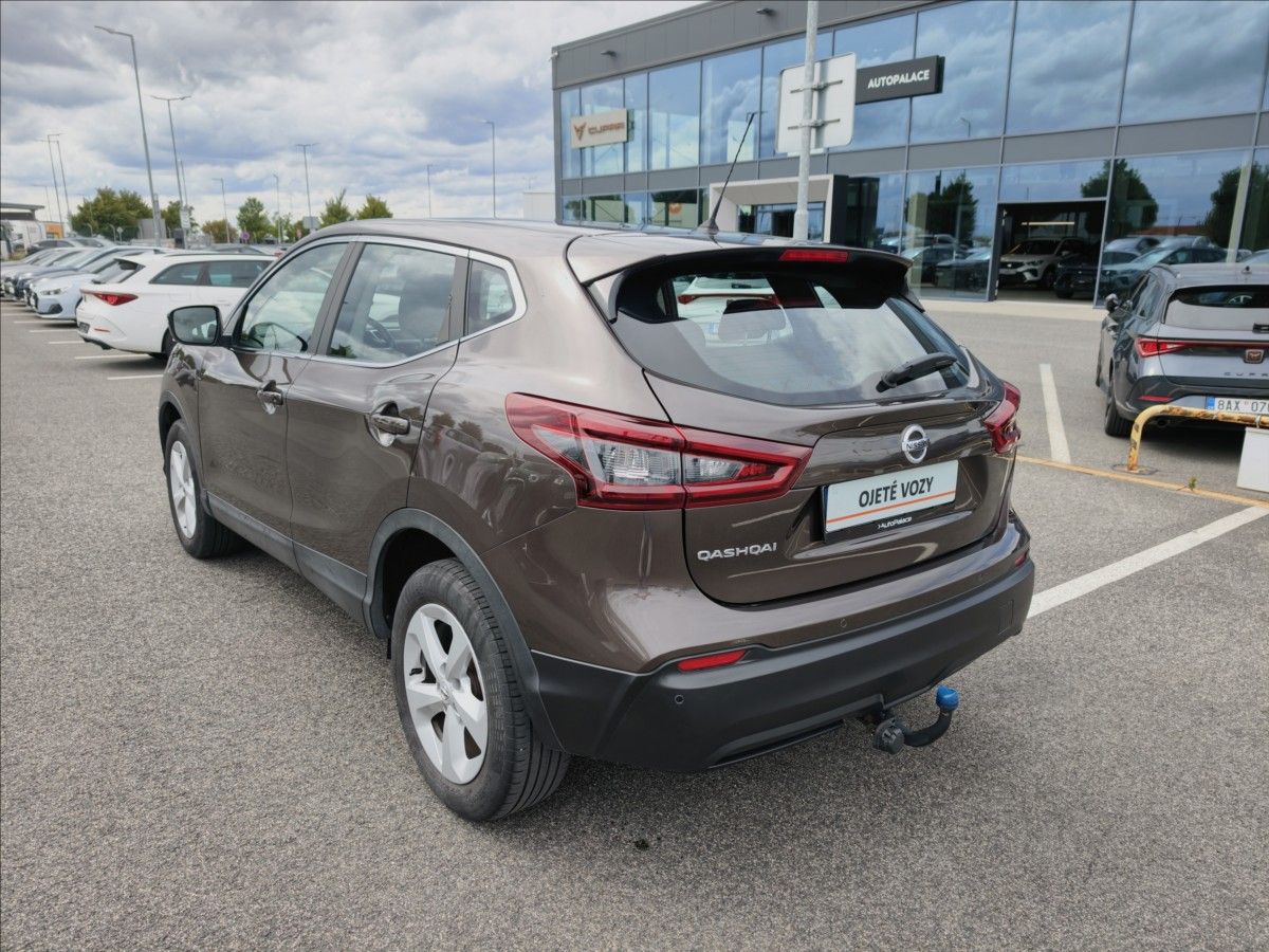 Nissan Qashqai, 1,3 DIG-T 140 Acenta - fotka 6