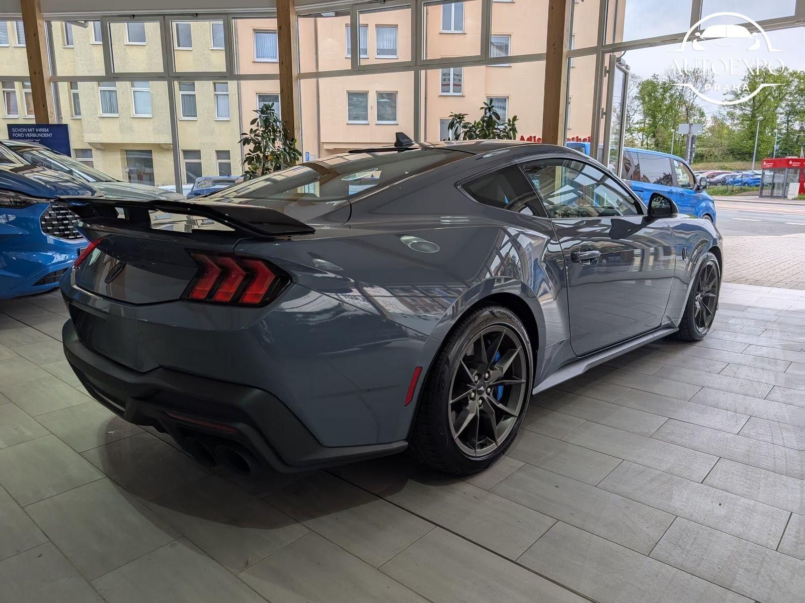 Ford Mustang, 5.0 V8 DARK HORSE - fotka 5