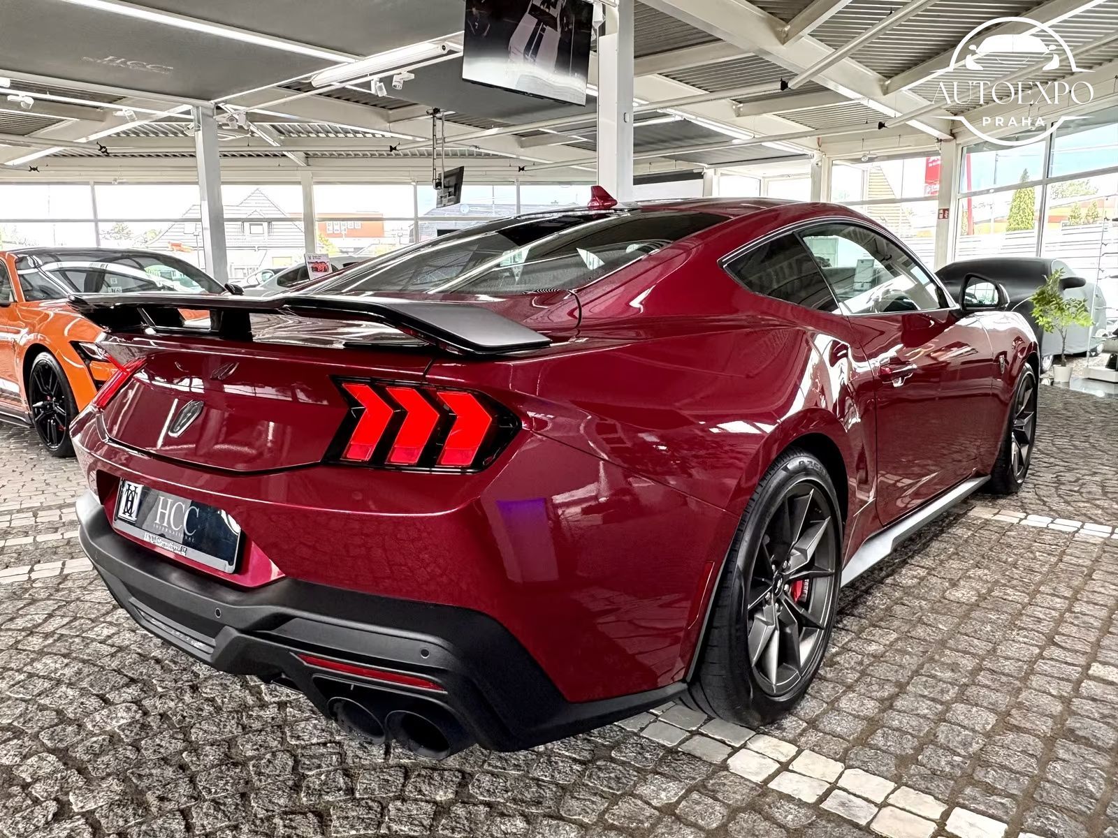 Ford Mustang, 5.0 V8 DARK HORSE +20 Zoll - fotka 4