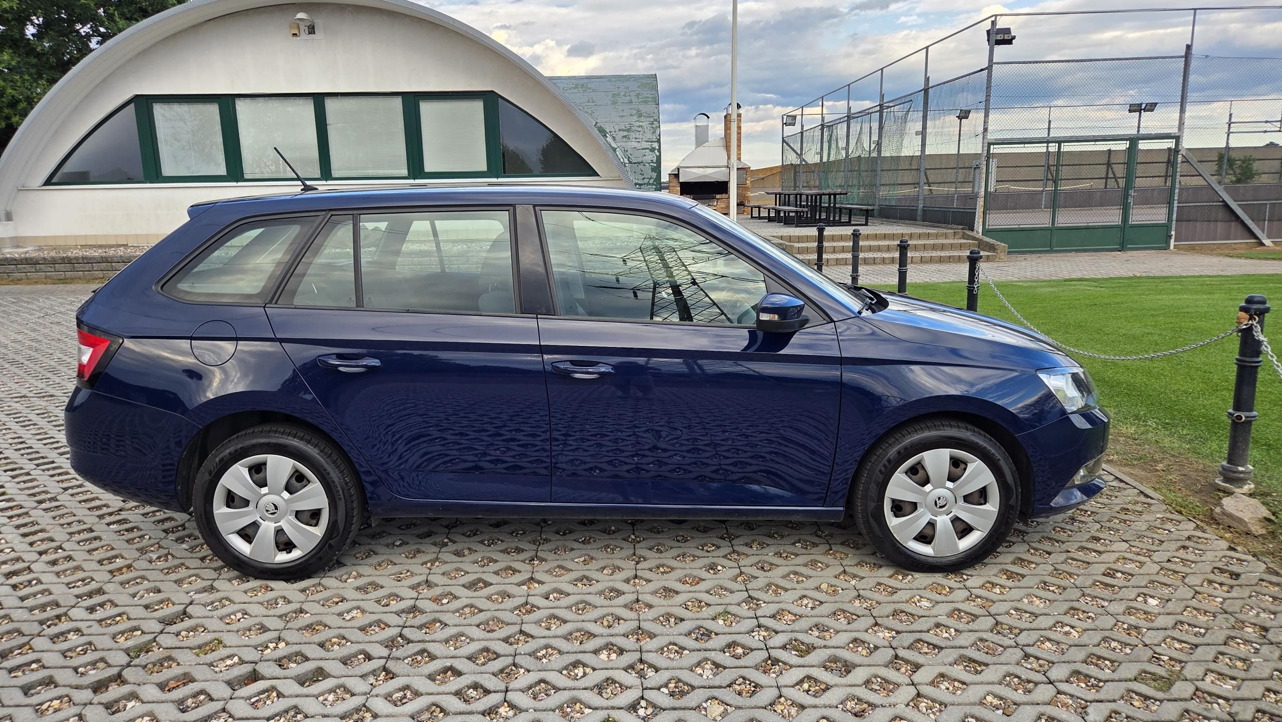 Škoda Fabia, 1.0 TSI 81 kW Ambition CZ DPH - fotka 4