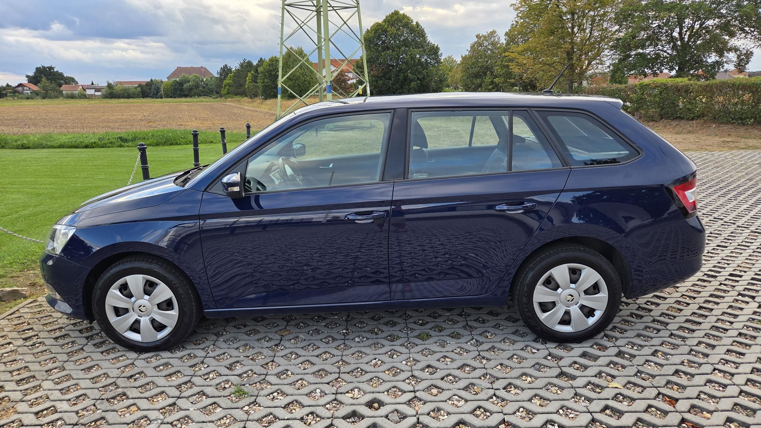 Škoda Fabia, 1.0 TSI 81 kW Ambition CZ DPH - fotka 5