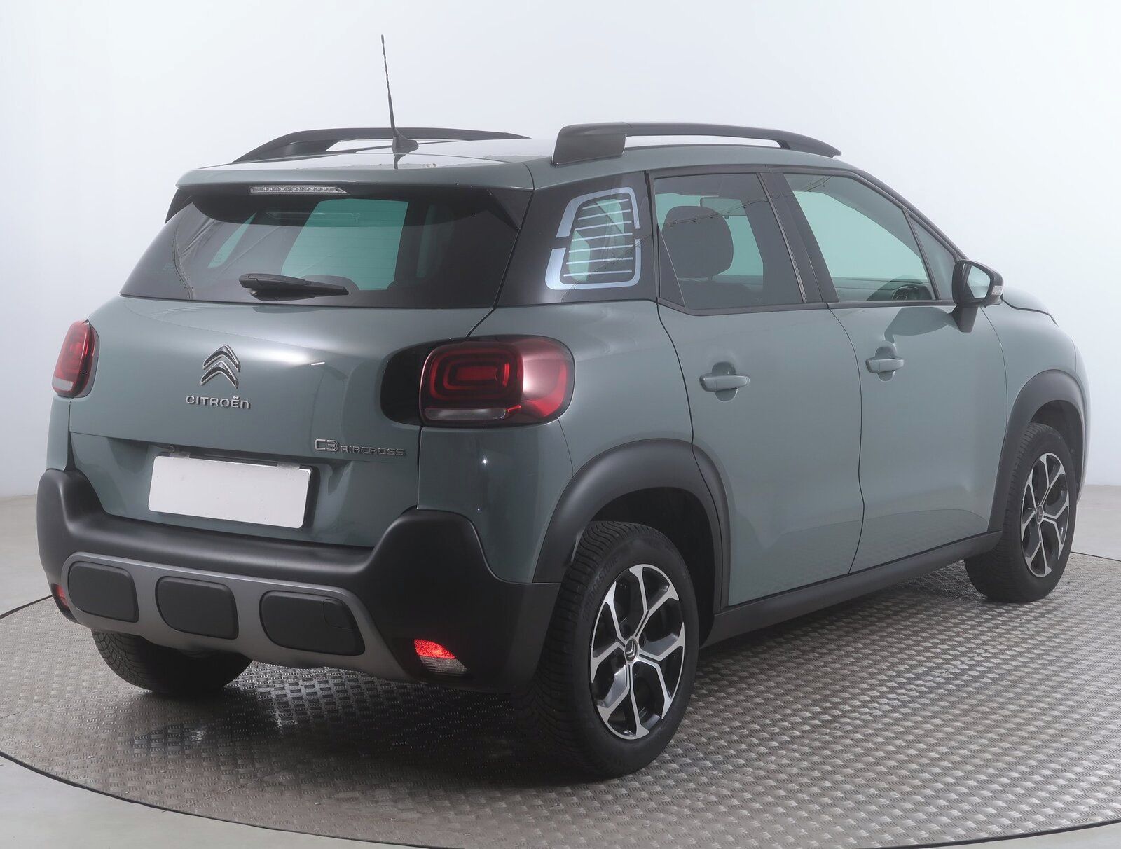 Citroën C3 Aircross, 1.2 PureTech, Shine - fotka 5