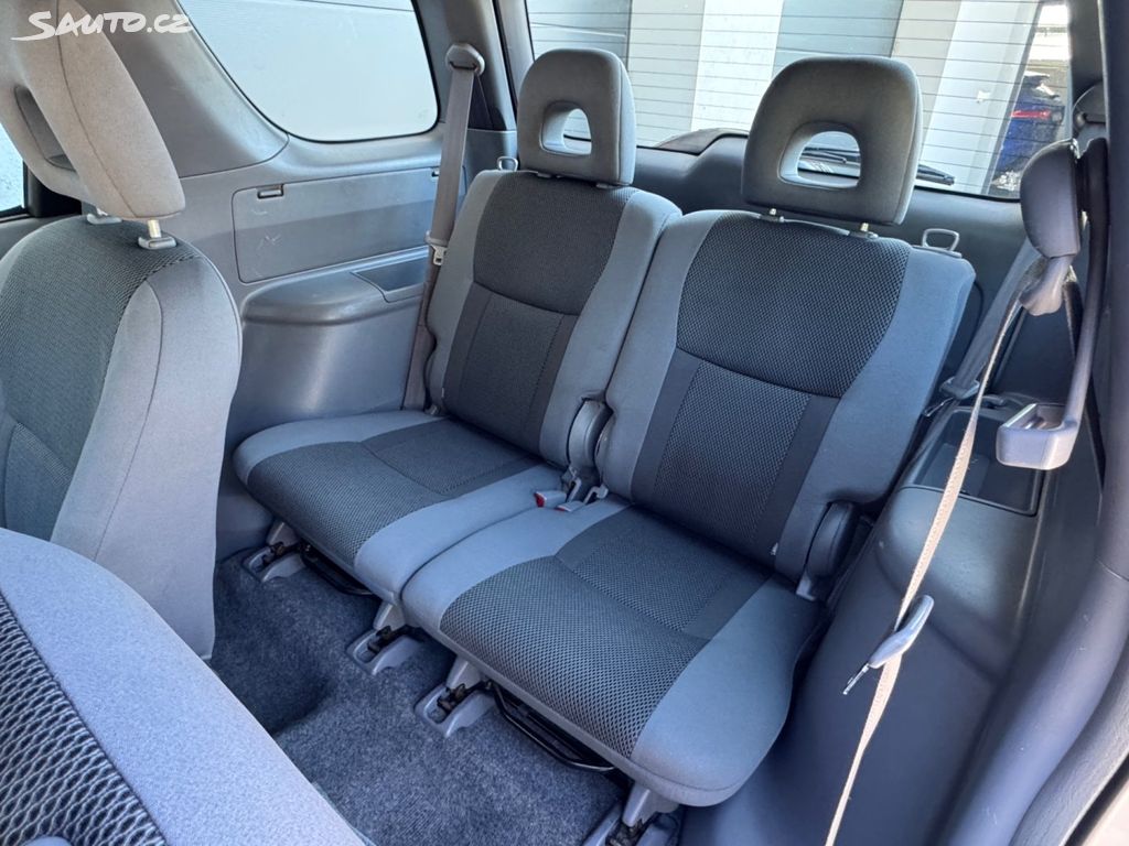 Toyota RAV4 2.0 D-4D 116 ch 4x4 • 3 portes • Boîte manuelle • Clim