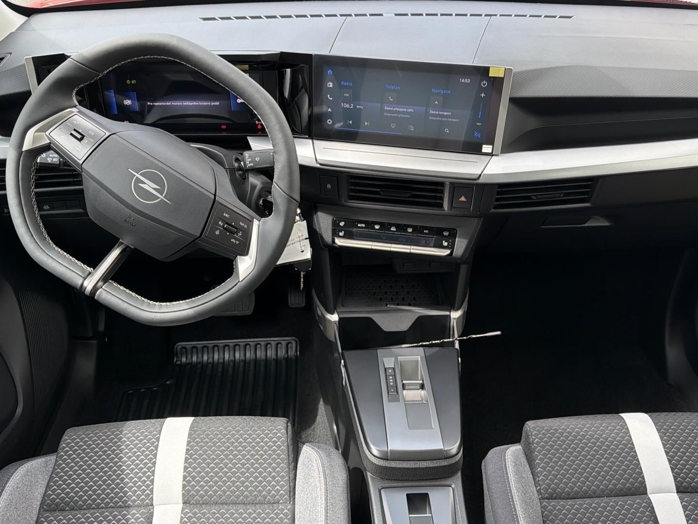 Opel Frontera, 1.2TURBO Hybrid 81kW Edition - fotka 4