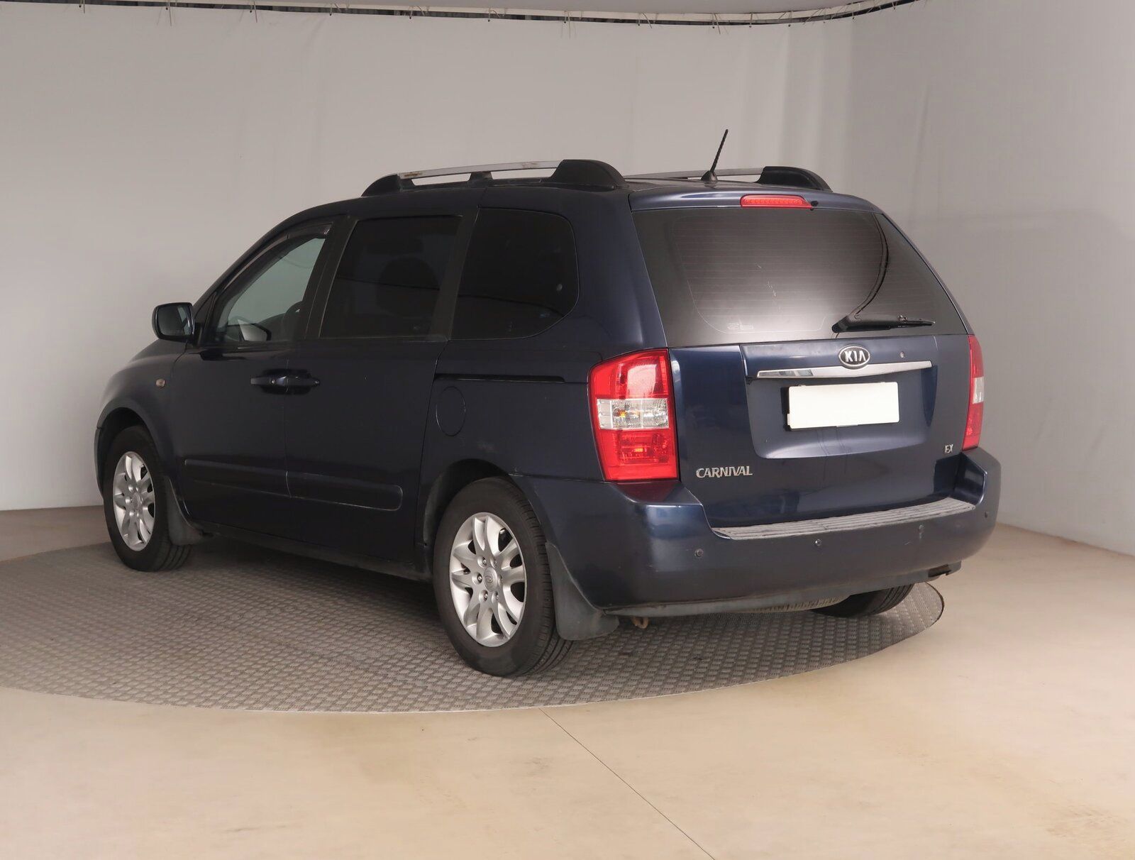 Kia Carnival, 2.9 CRDi, 7 míst - fotka 4
