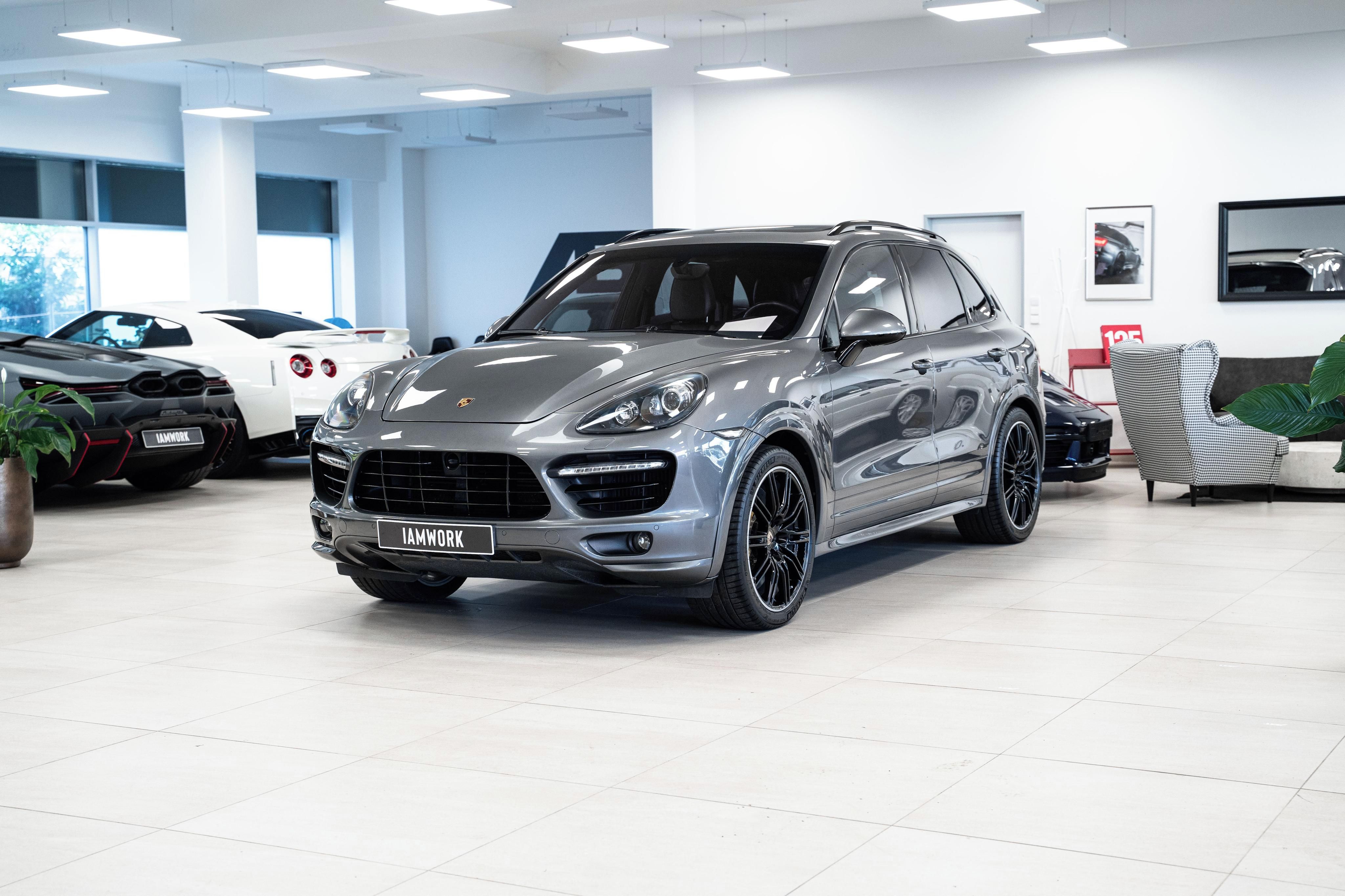 Porsche Cayenne, Turbo - 1. maj., DPH, Chrono - fotka 4