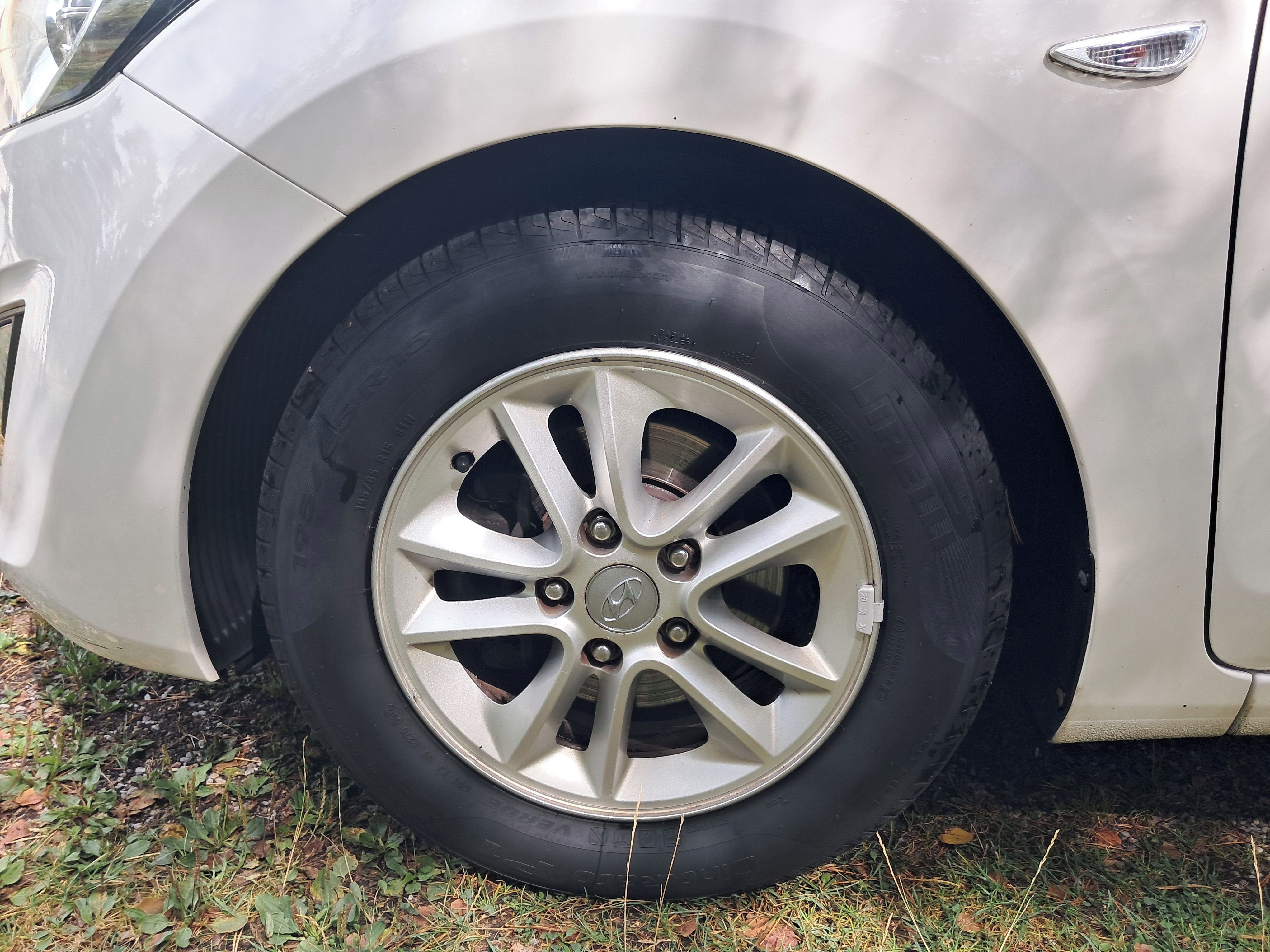 Hyundai i30, 1.6, benzín, servisní kniha - fotka 6
