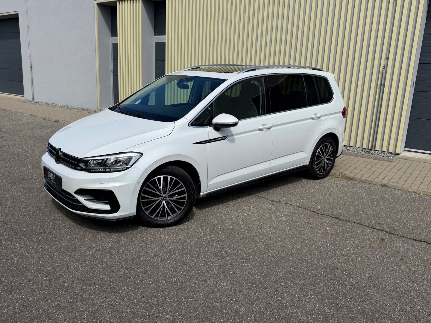 Volkswagen Touran, 1.5TSi 110kW DSG R-line!
