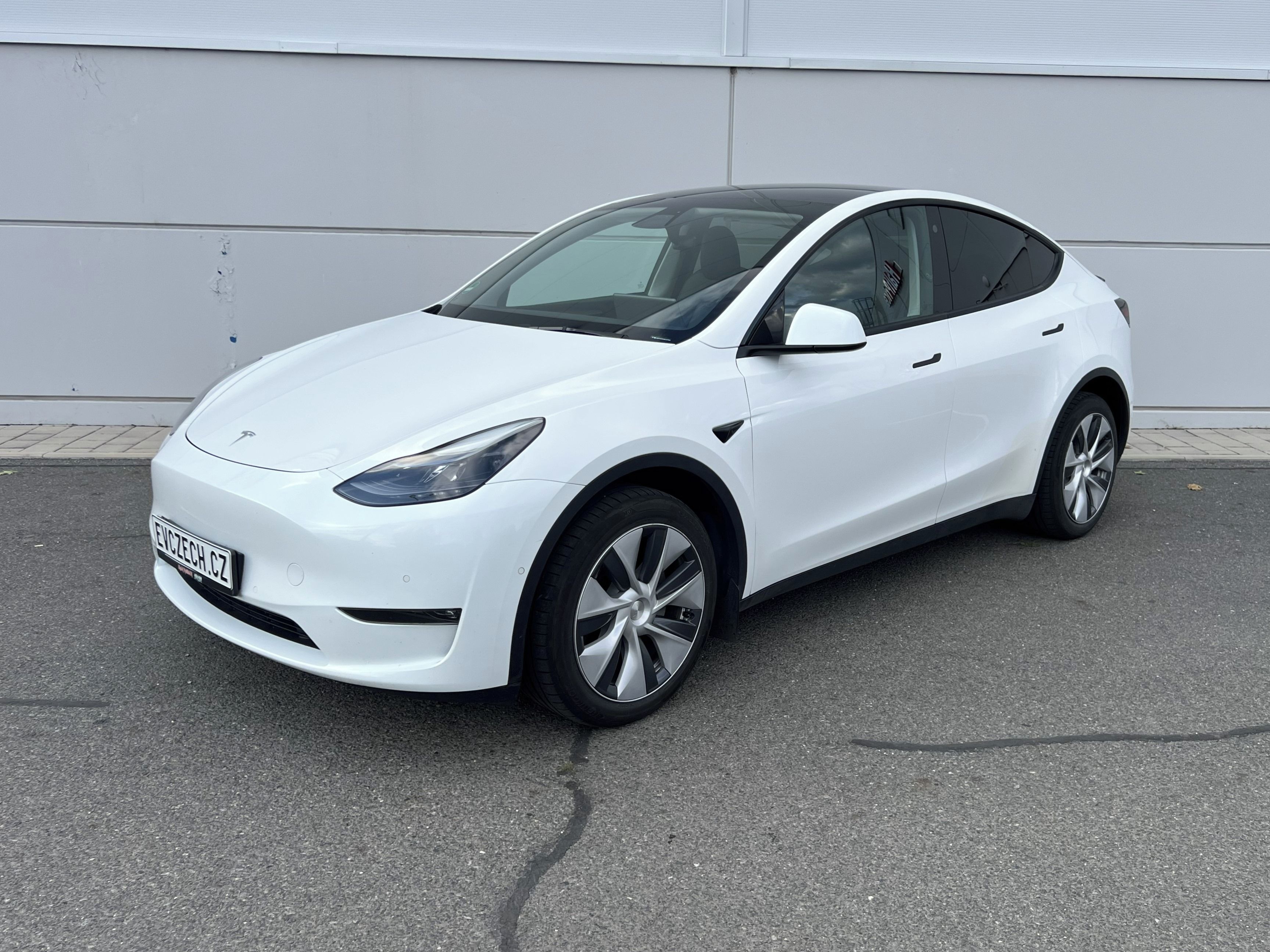 Tesla Model Y, Long Range 90% SOH