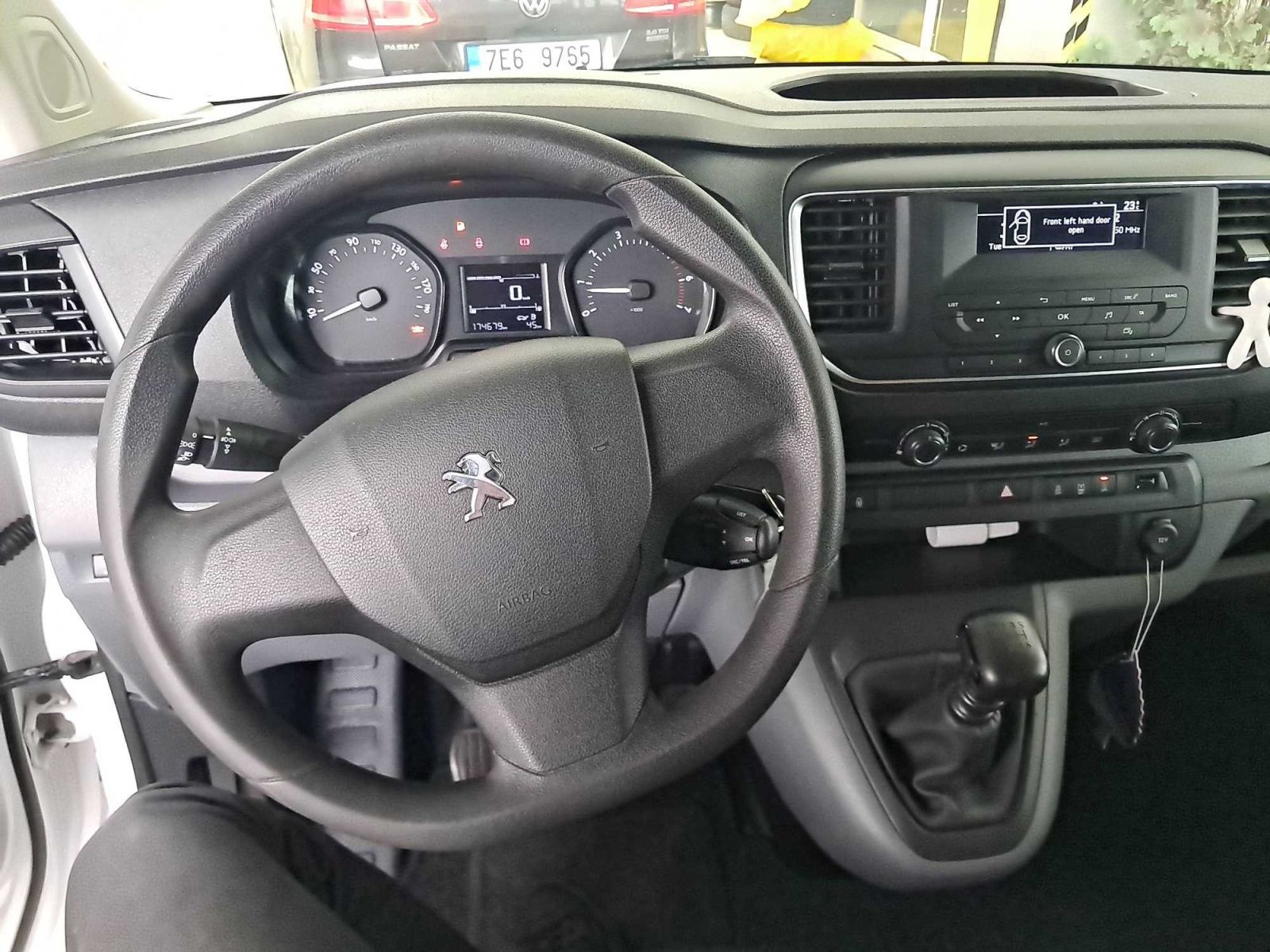 Peugeot Expert, 2.0 BlueHDi, Traveller, Bus - fotka 3