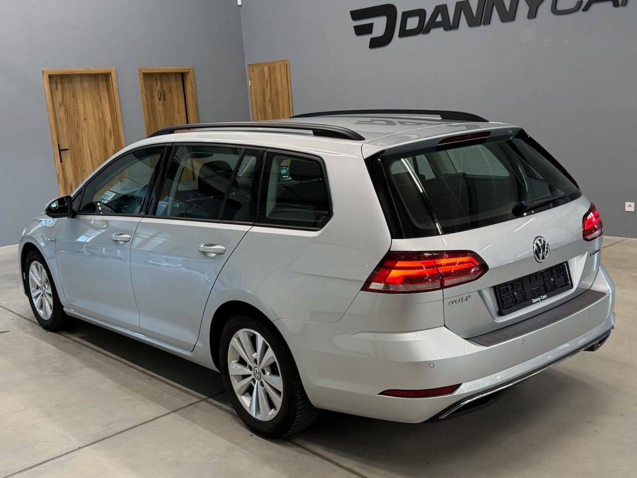 Volkswagen Golf, FL Variant 1.5TSI DSG - fotka 2