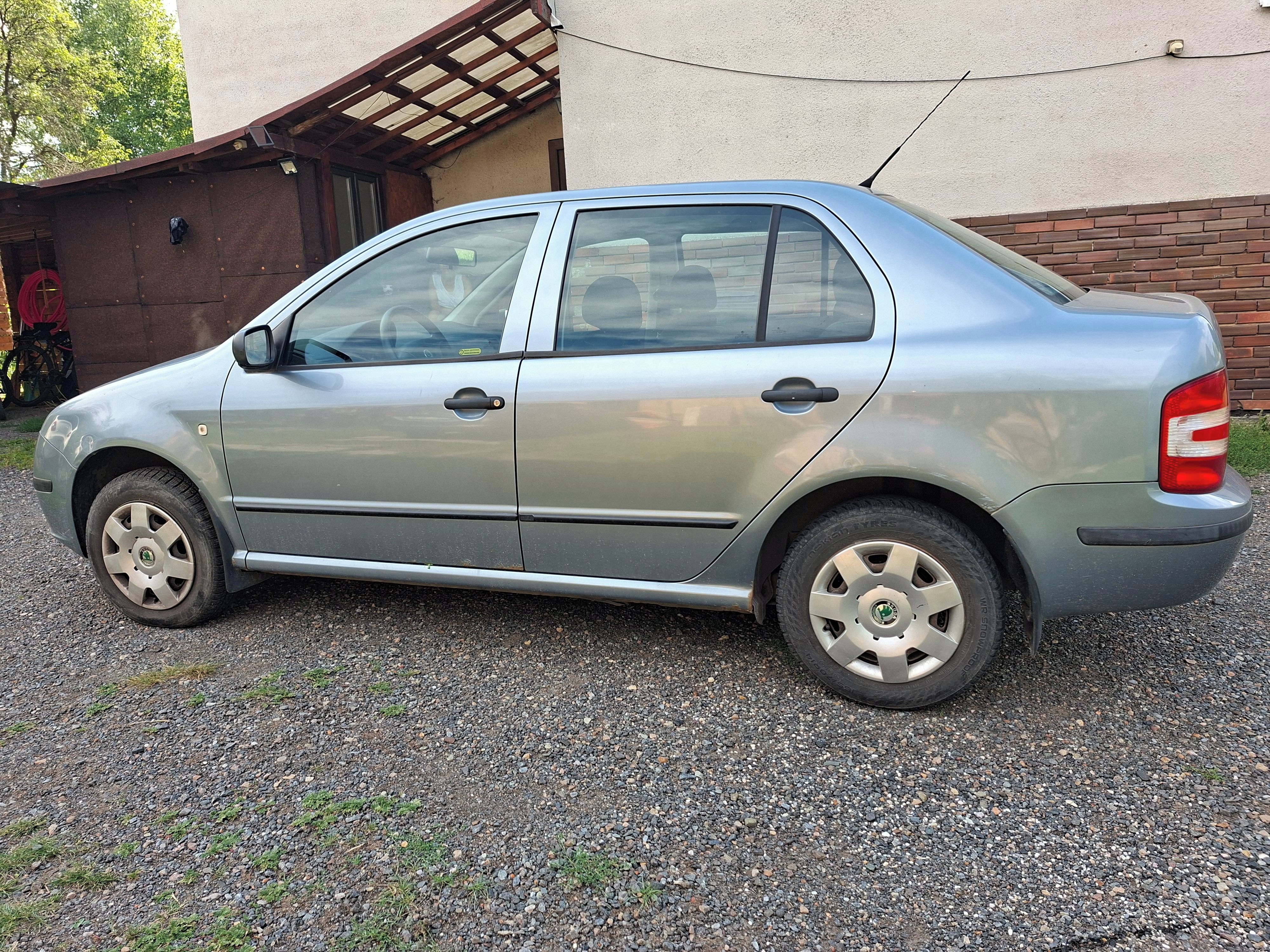 Škoda Fabia, Škoda Fabia Sedan 1.2 HTP 47 - fotka 3