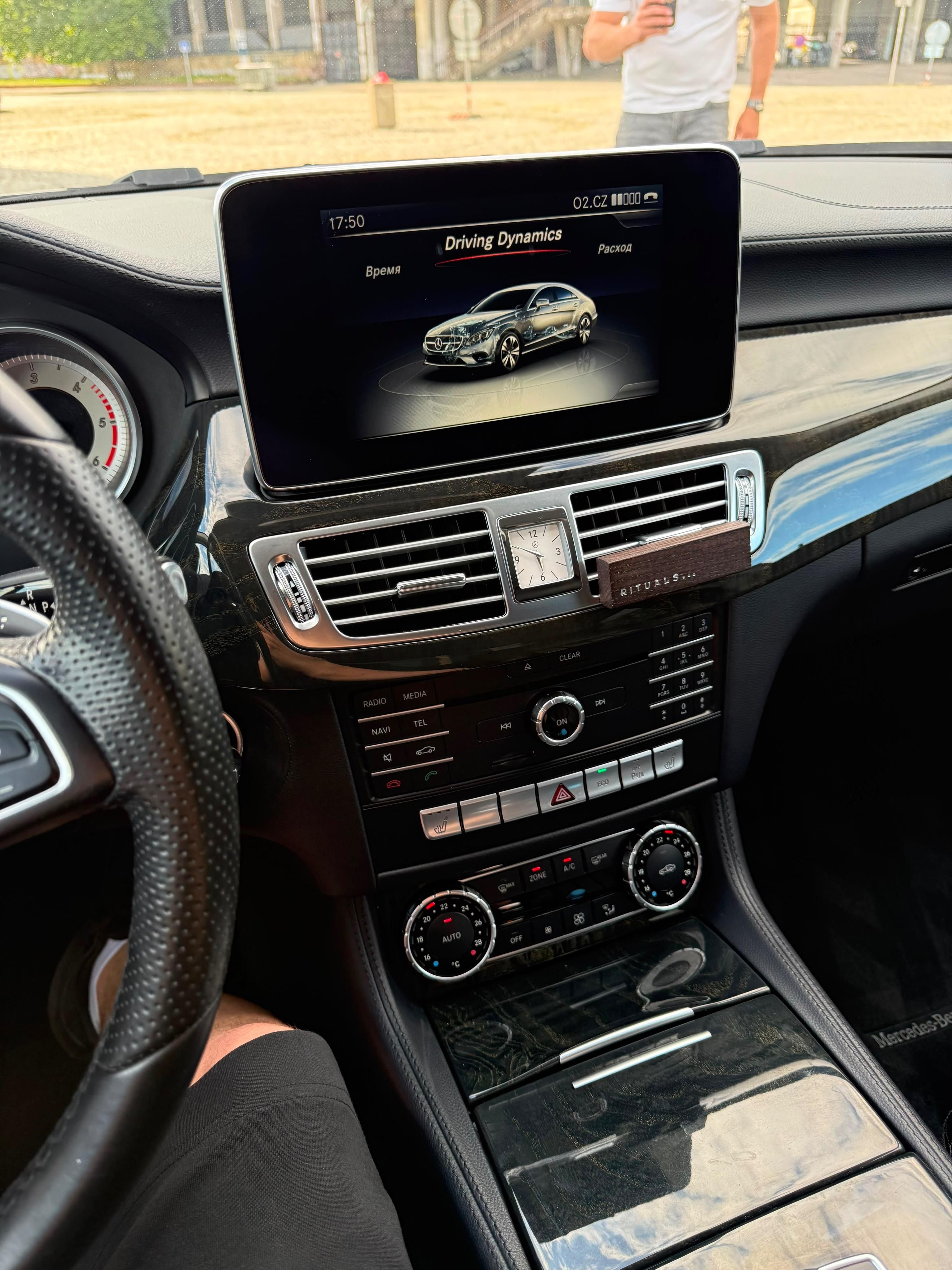 Mercedes-Benz CLS - fotka 5
