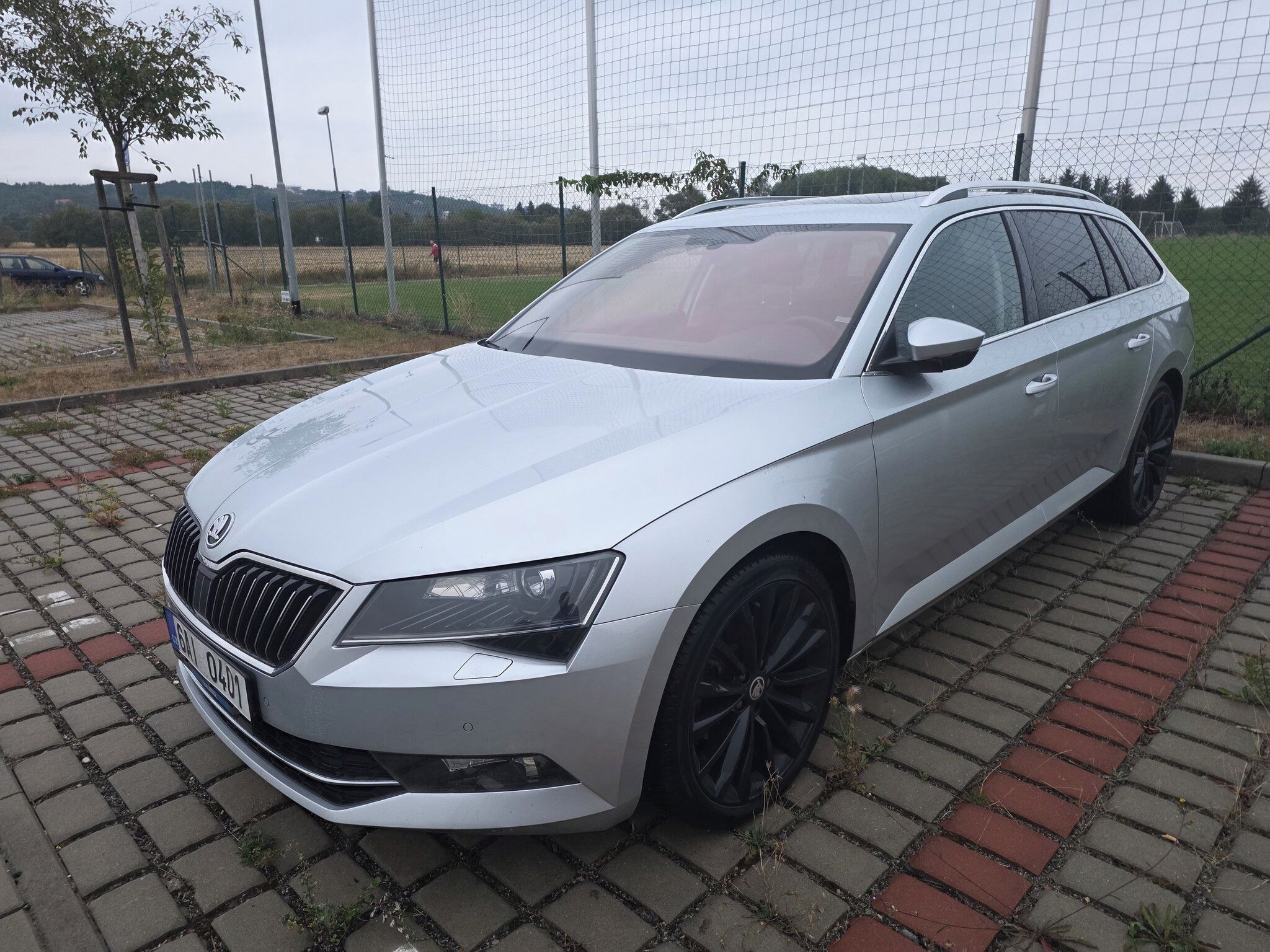 Škoda Superb, Škoda Superb Combi 1.8 TSI DSG - fotka 5