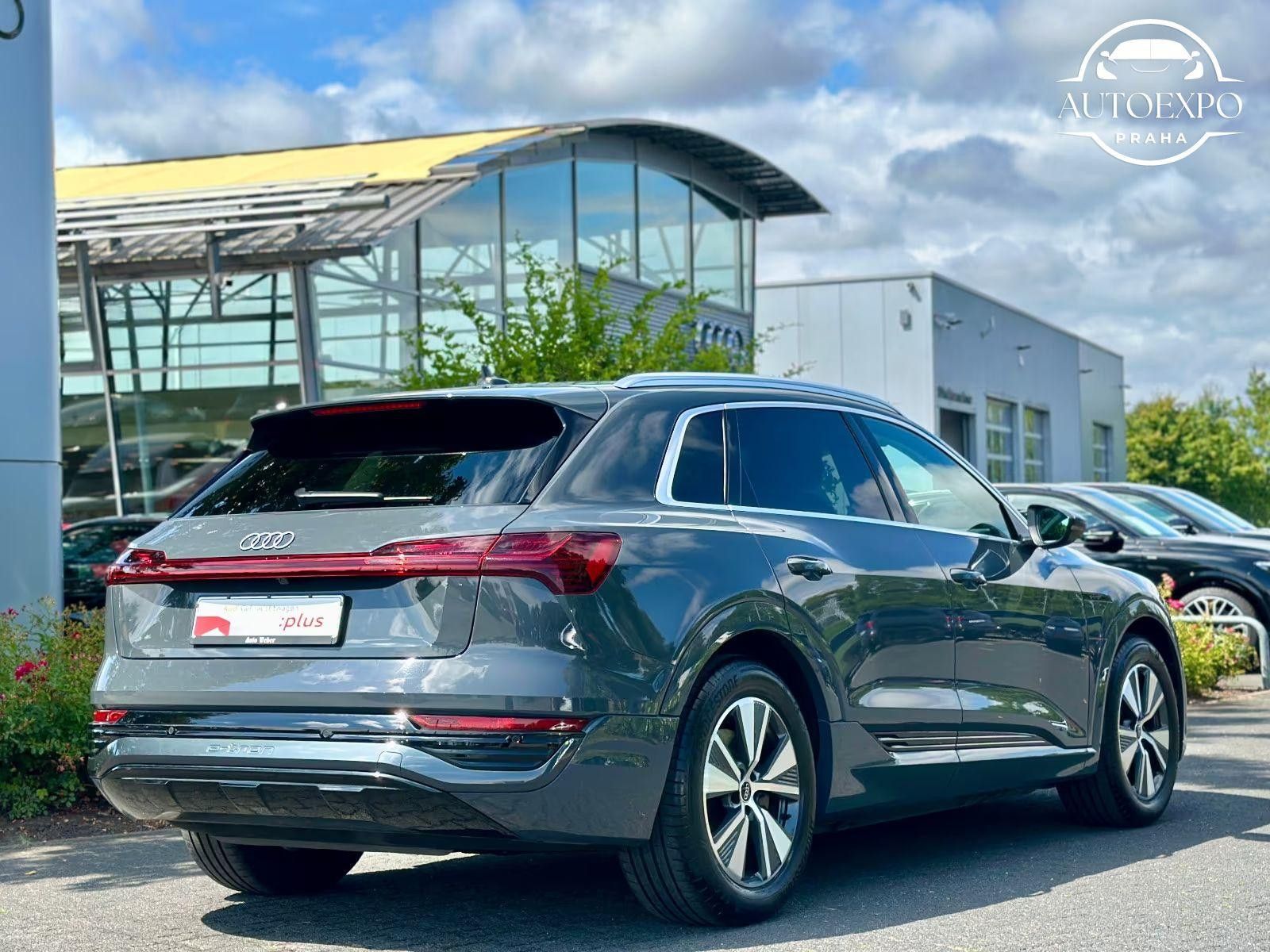 Audi Q8 e-tron, 50 quatro* advanced * - fotka 2