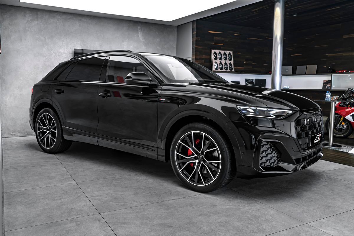 Audi Q8, 50TDI FL S-line Laser B&O - fotka 4