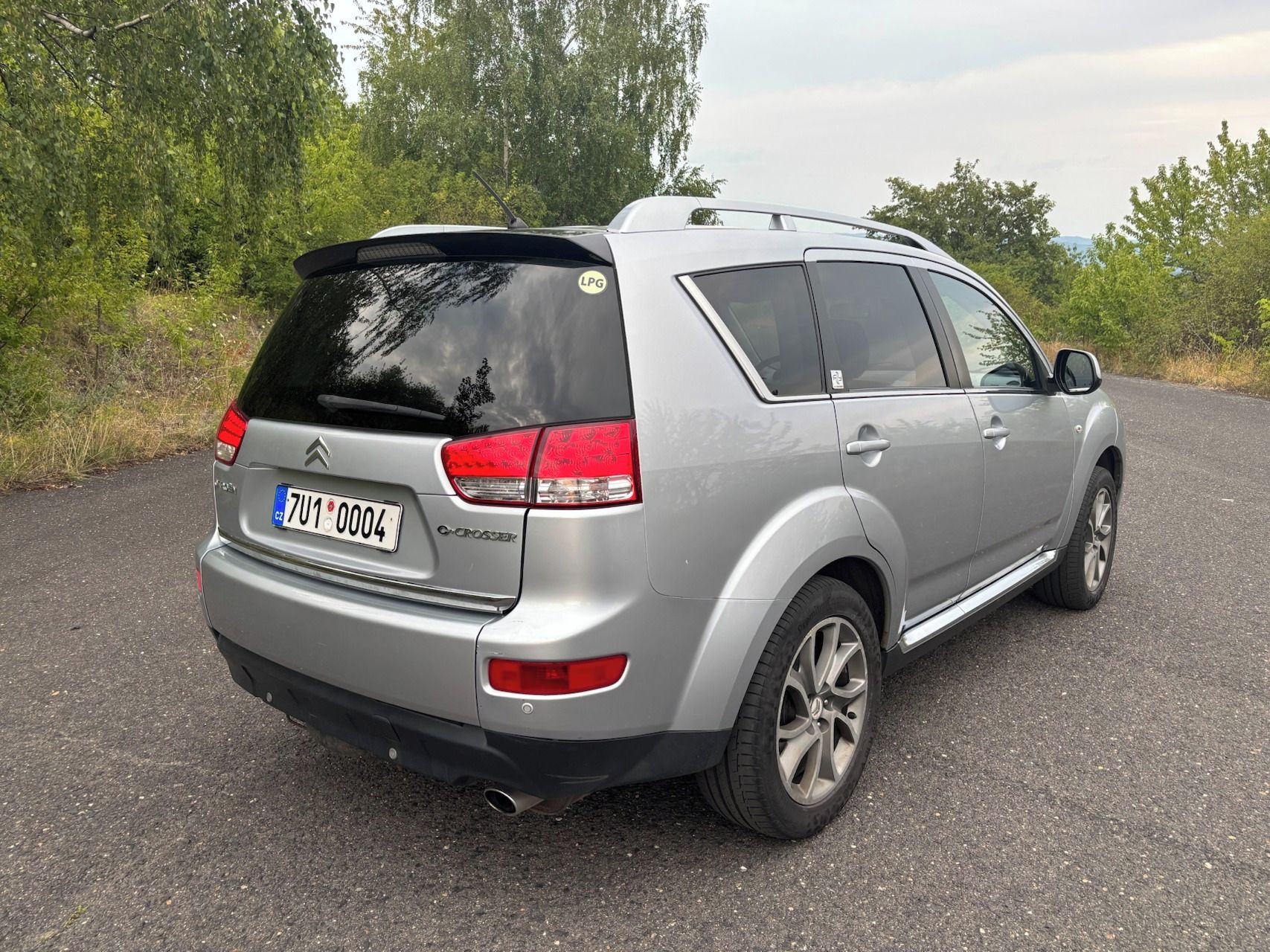 Citroën C-Crosser, 2.4 125kW, 4x4, servisováno - fotka 5