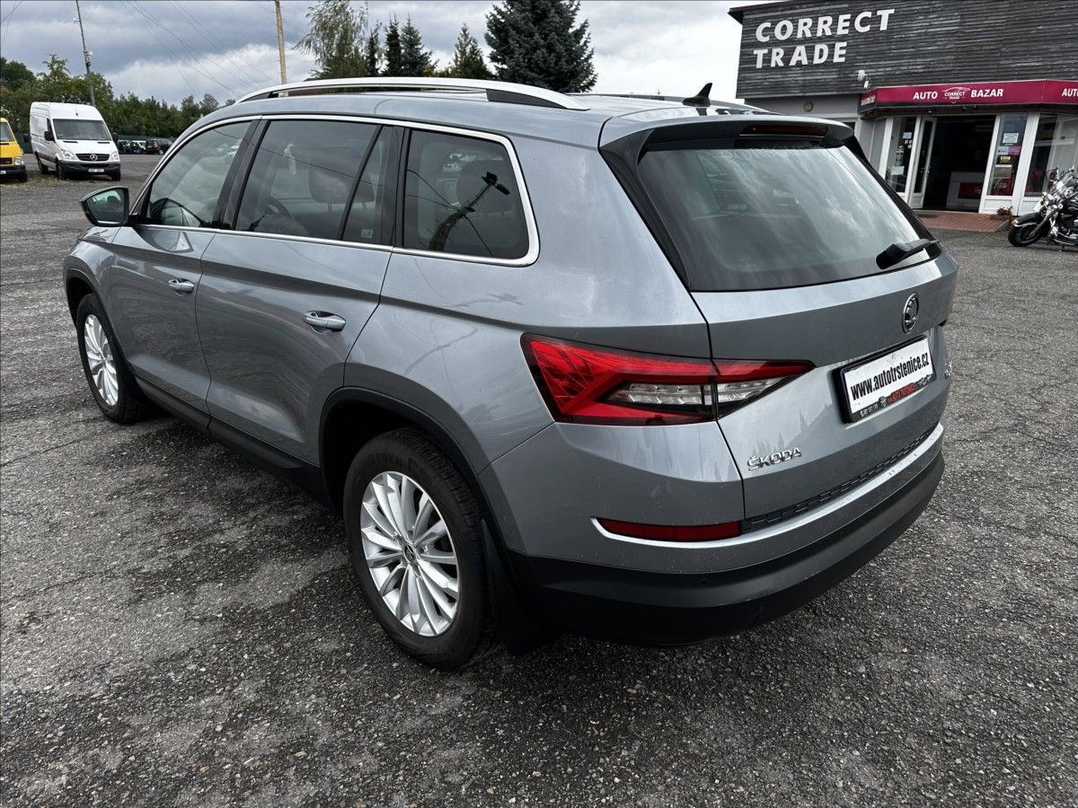 Škoda Kodiaq, 2,0 TDI-DPH-4X4-ČR-PANORAMA - fotka 3