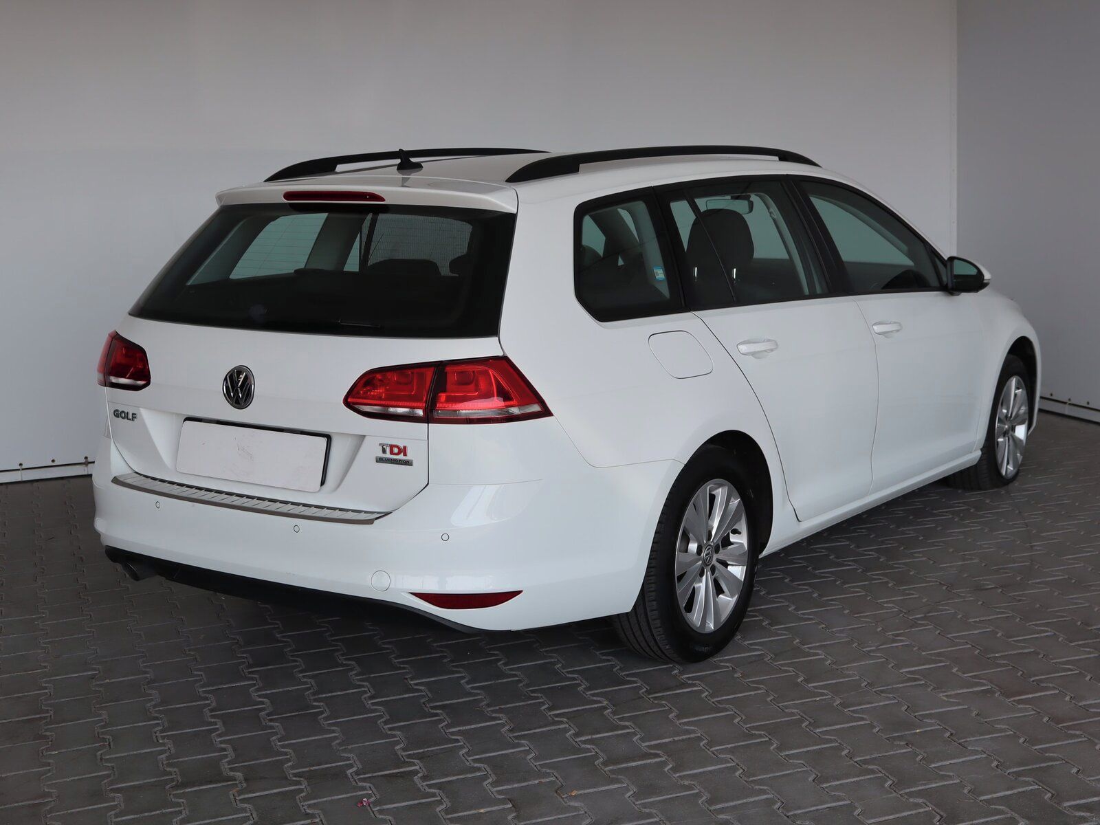 Volkswagen Golf, 1.6 TDI, Automat, Serv.kniha - fotka 2