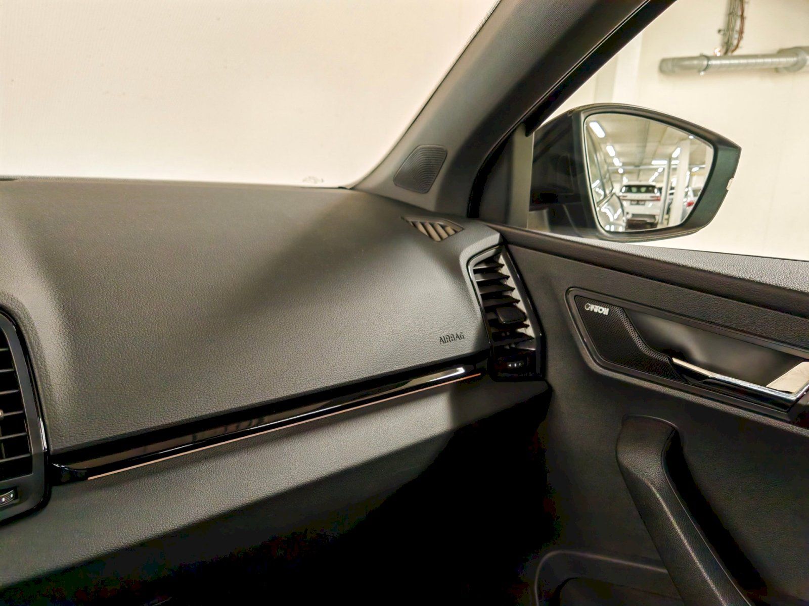Škoda Karoq, 2.0 TSI 140 kW DSG 4x4 Sportli - fotka 6