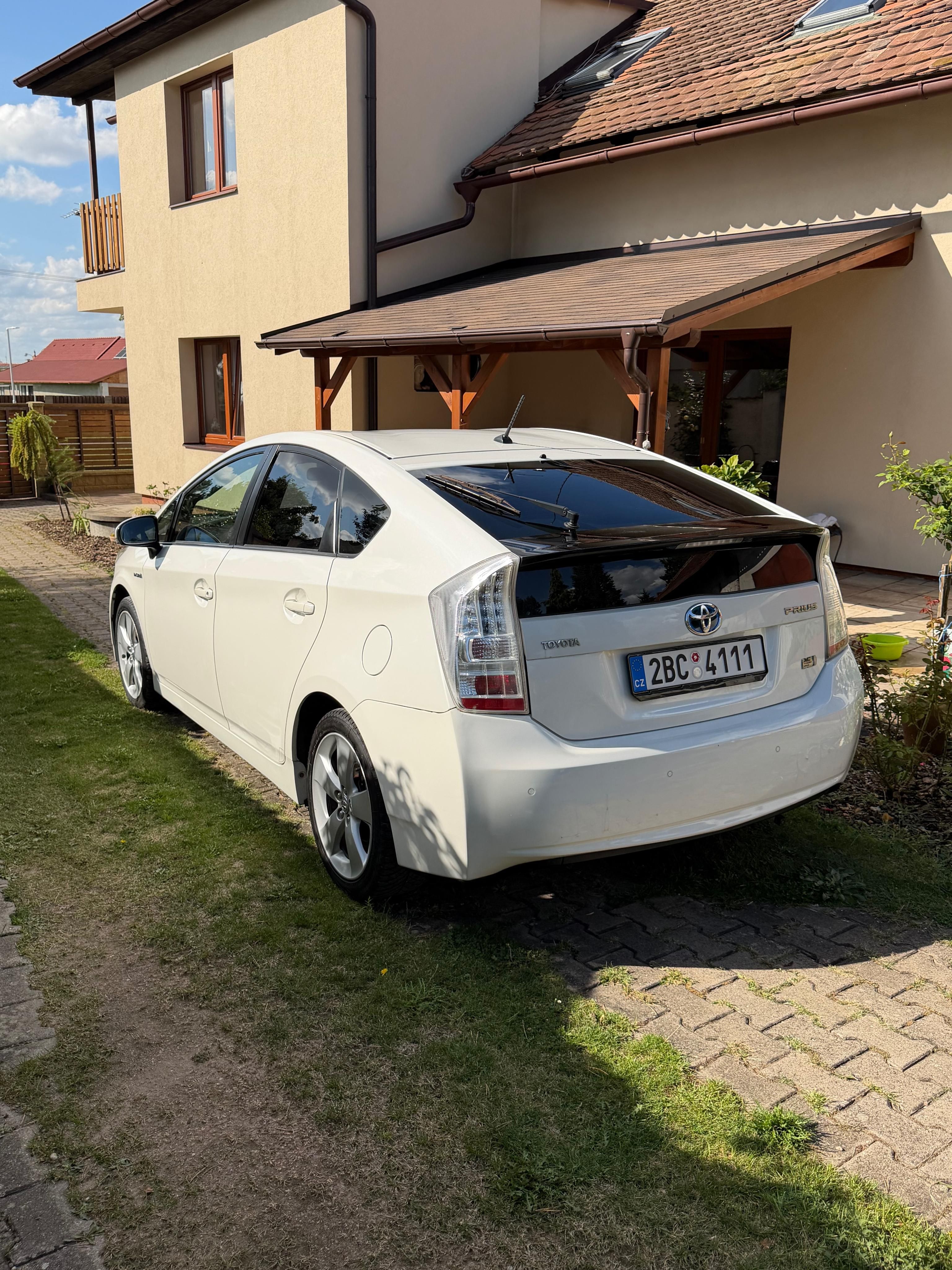 Toyota Prius - fotka 4