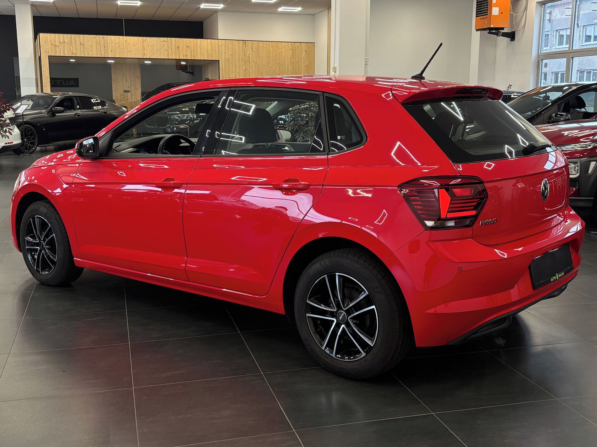 Volkswagen Polo, 1.0 TSI 70 kW, LED, Senzory - fotka 3